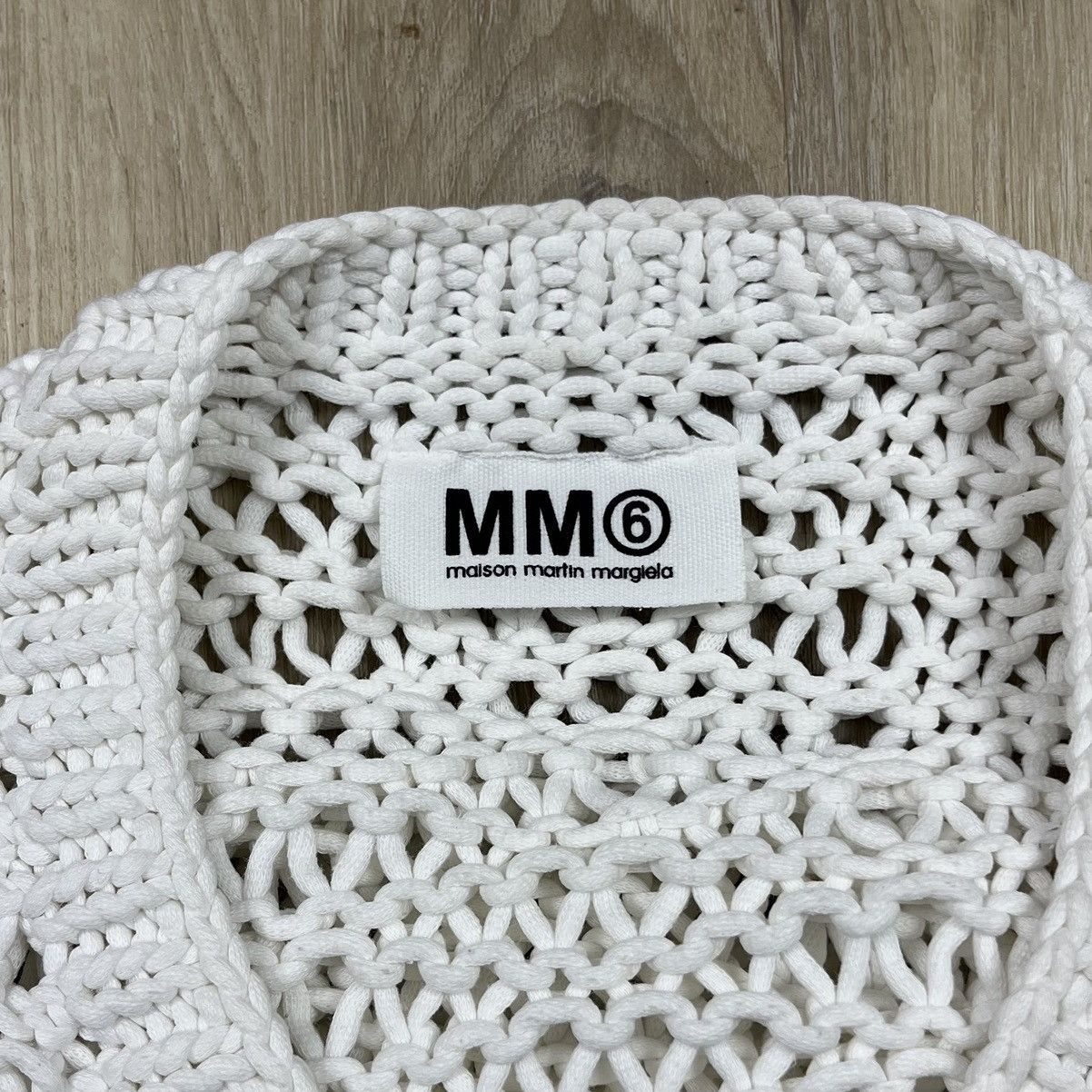 Maison Margiela MAISON MARGIELA MM6 White Sweater V Neck Fishnet Small Size S / US 4 / IT 40 - 4 Thumbnail