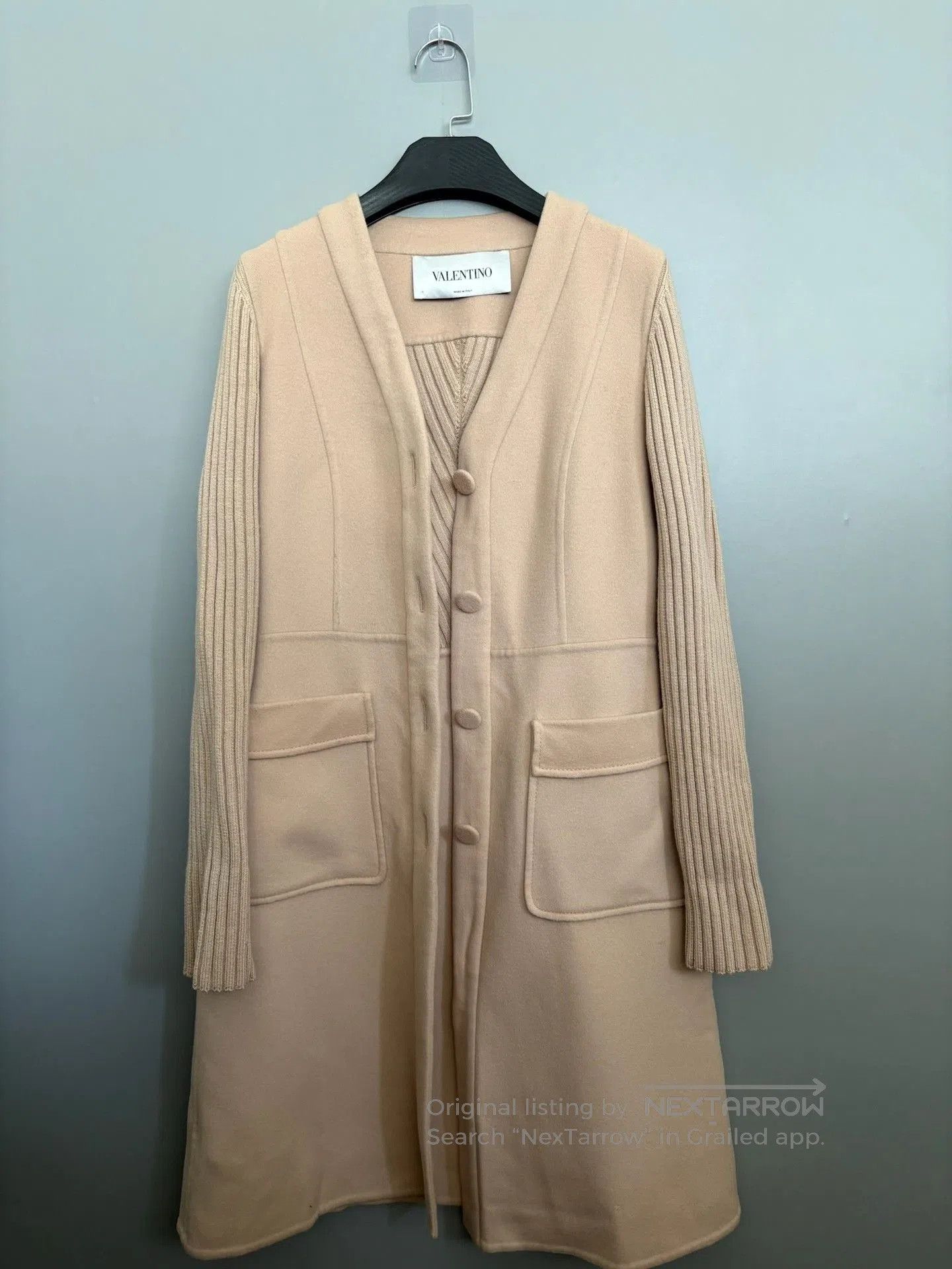 Valentino Valentino Beige Mid. Size M / US 6-8 / IT 42-44 - 3 Thumbnail