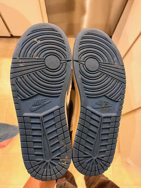 Jordan Brand × Nike Air Jordan 1 Low Tokyo 96 Size US 10.5 / EU 43-44 - 3 Thumbnail
