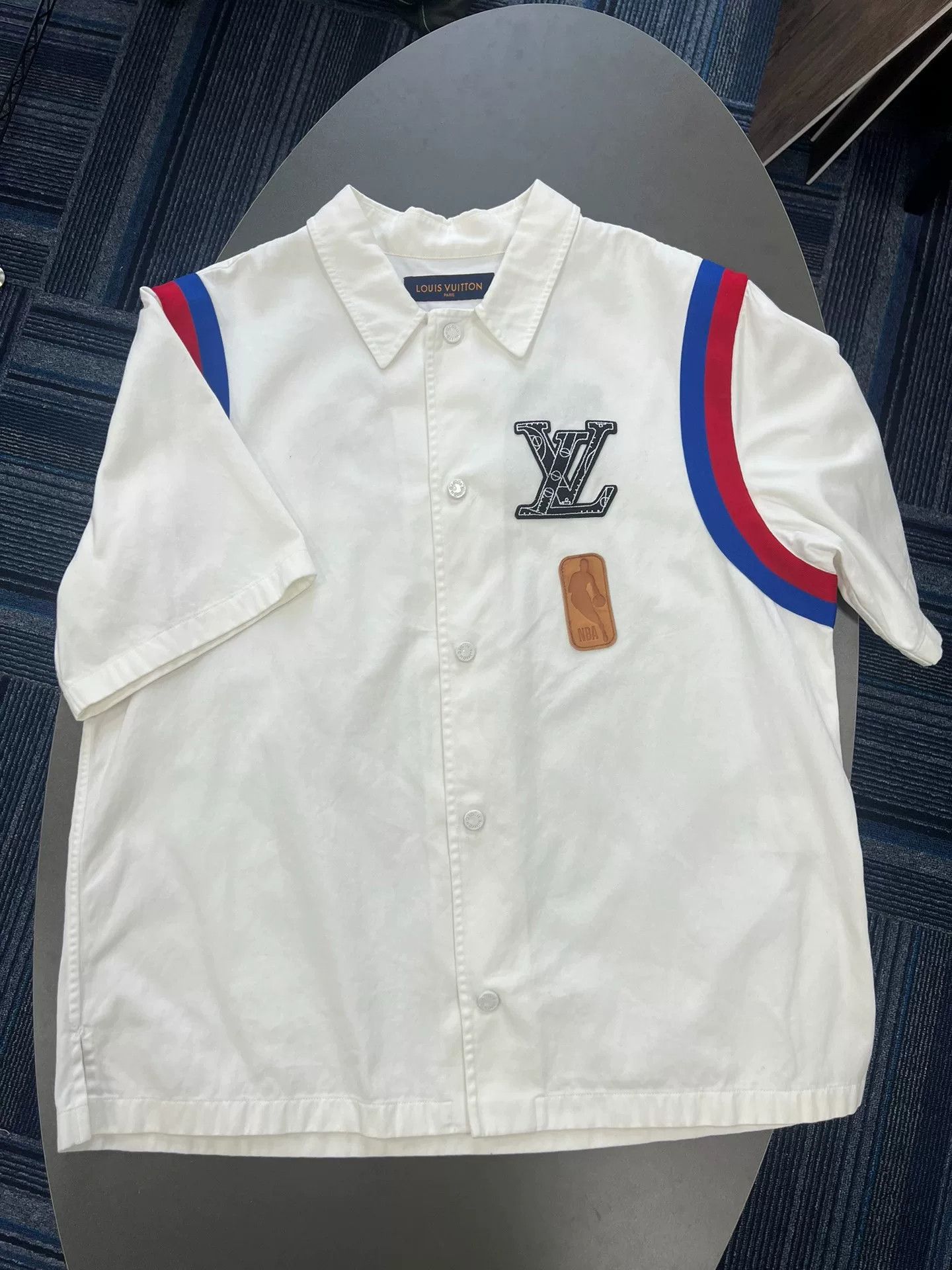LVXWA lv x nba white short sleeve shirt Size US XL / EU 56 / 4 - 1 Thumbnail