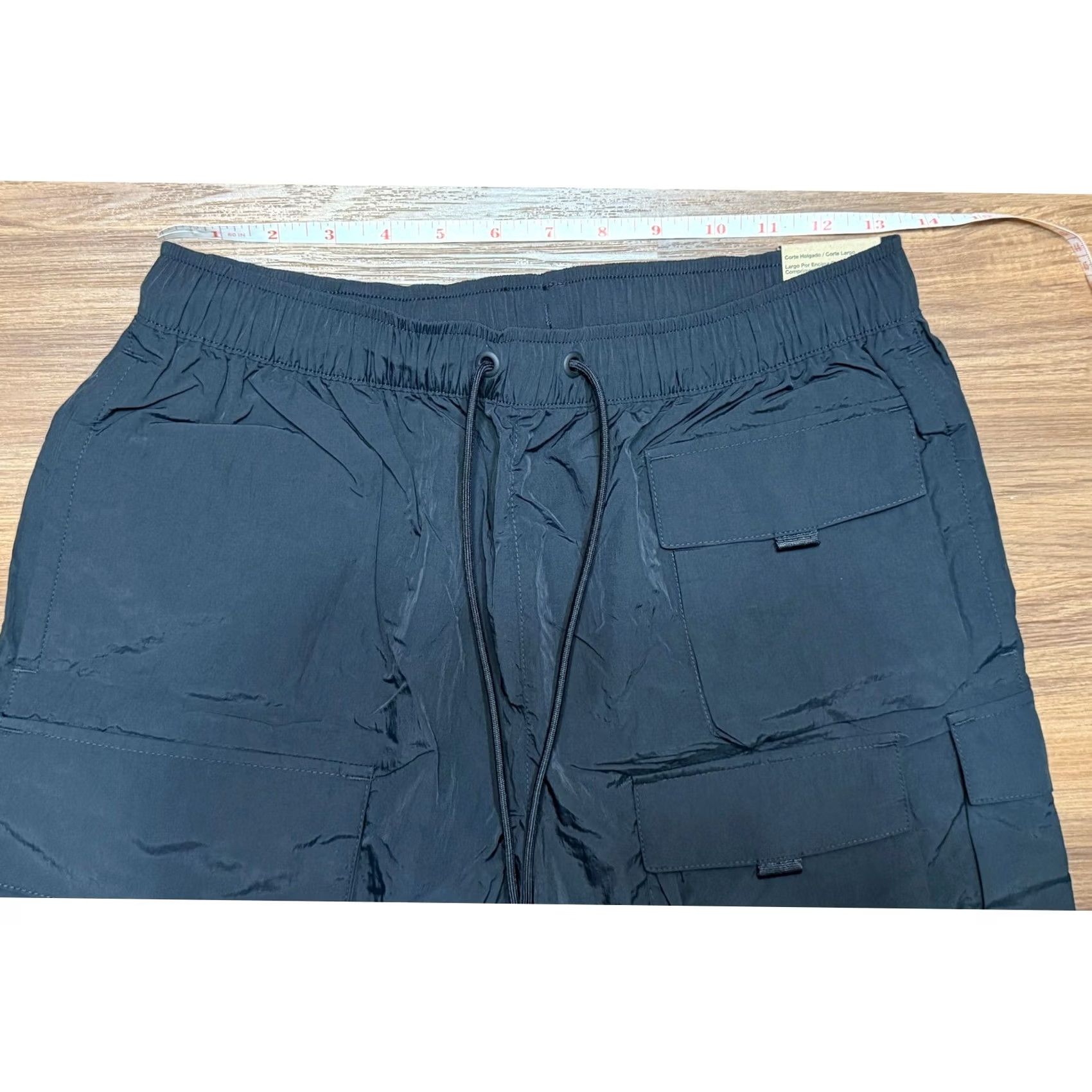 Nike Nike Tech Woven Loose Fit Cargo Shorts Black Nylon Utility (HJ0677-010) Size S Size US 28 / EU 44 - 7 Thumbnail
