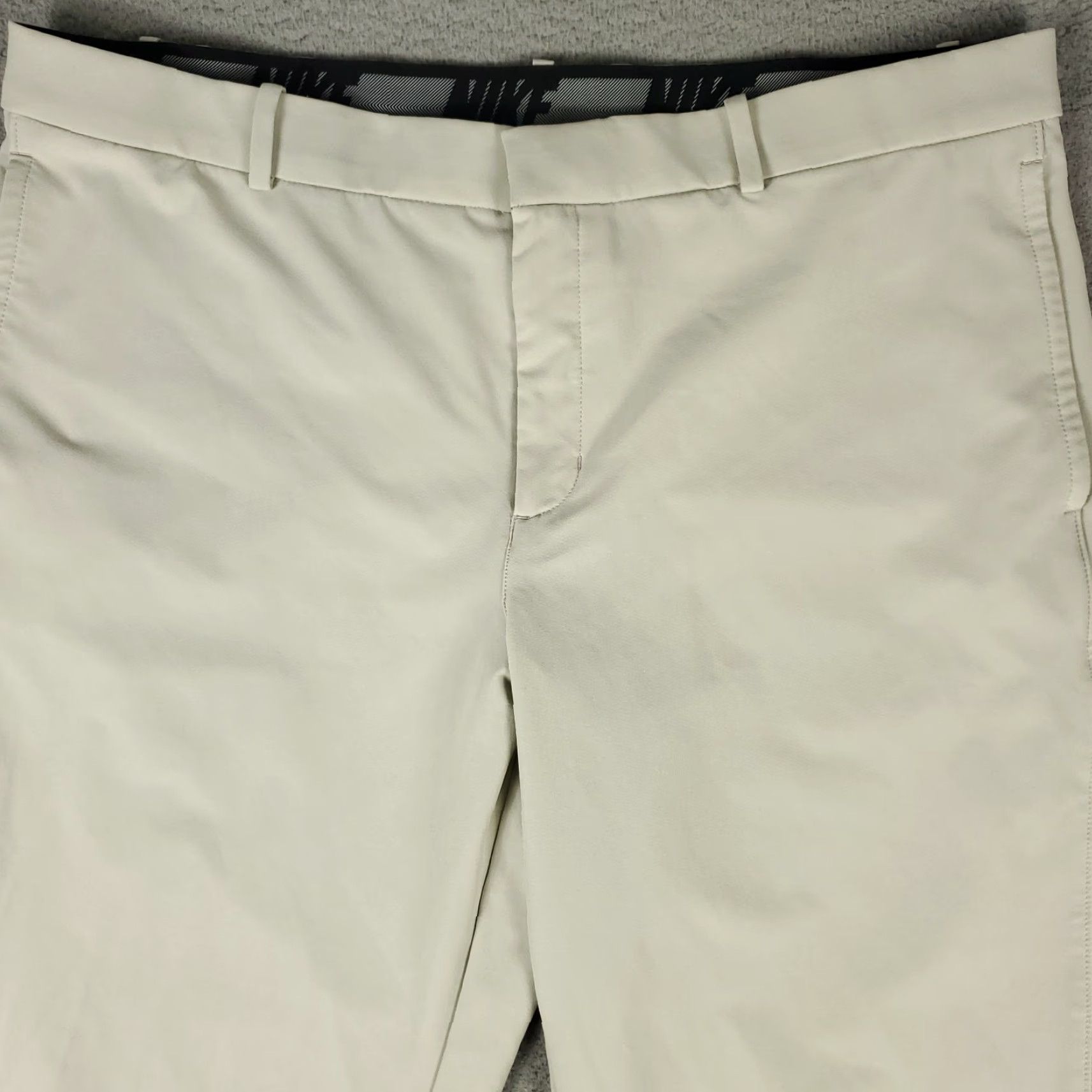 Nike Nike Pants Mens Regular 38x34 Dri Fit Chino Flat Front Sports Trousers Beige KS2304 Womens? Size US 38 / EU 54 - 2 Thumbnail