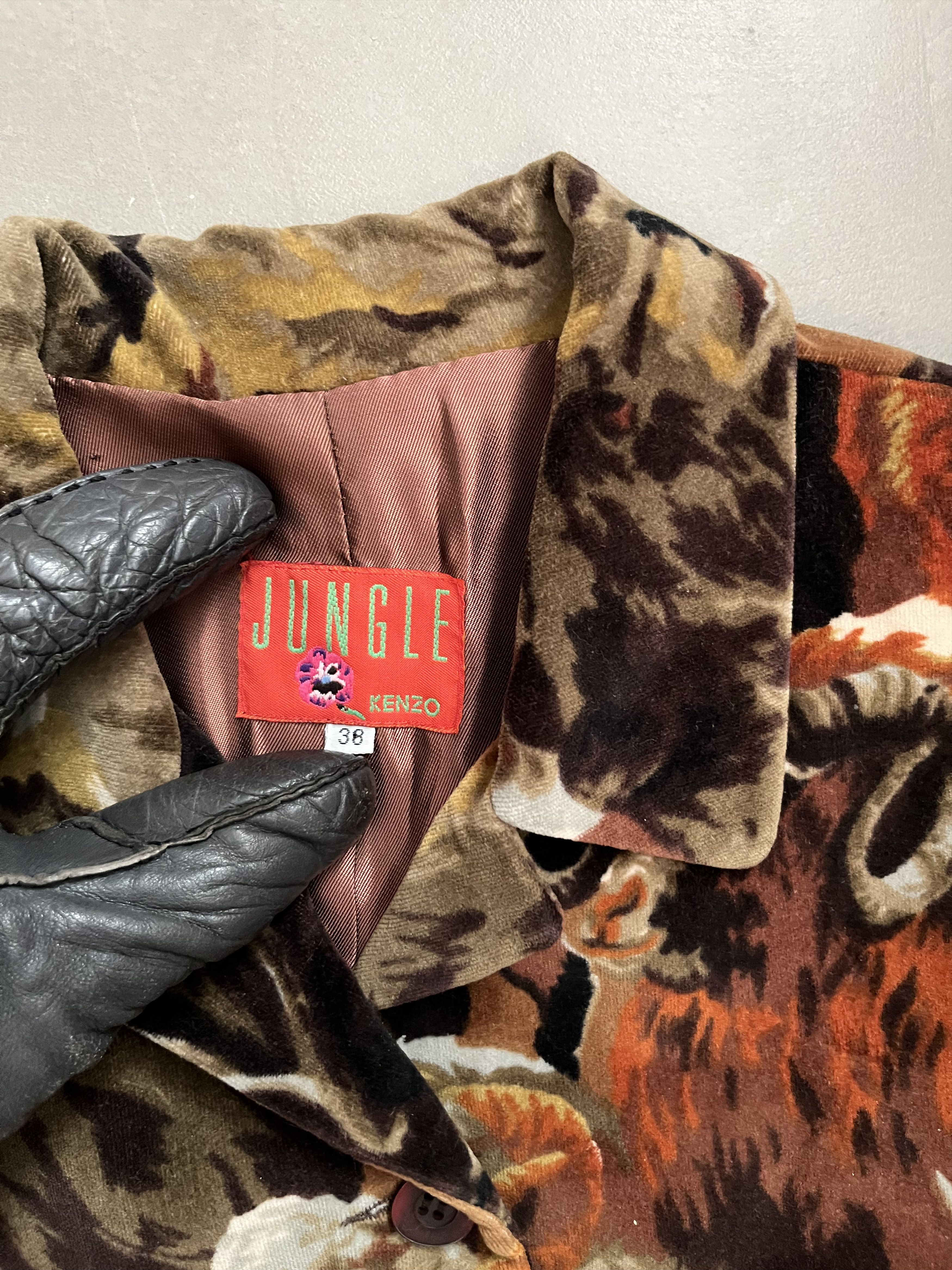 Kenzo 1989 wilderness soft velvet blazer and skirt set Size M / US 6-8 / IT 42-44 - 2 Thumbnail
