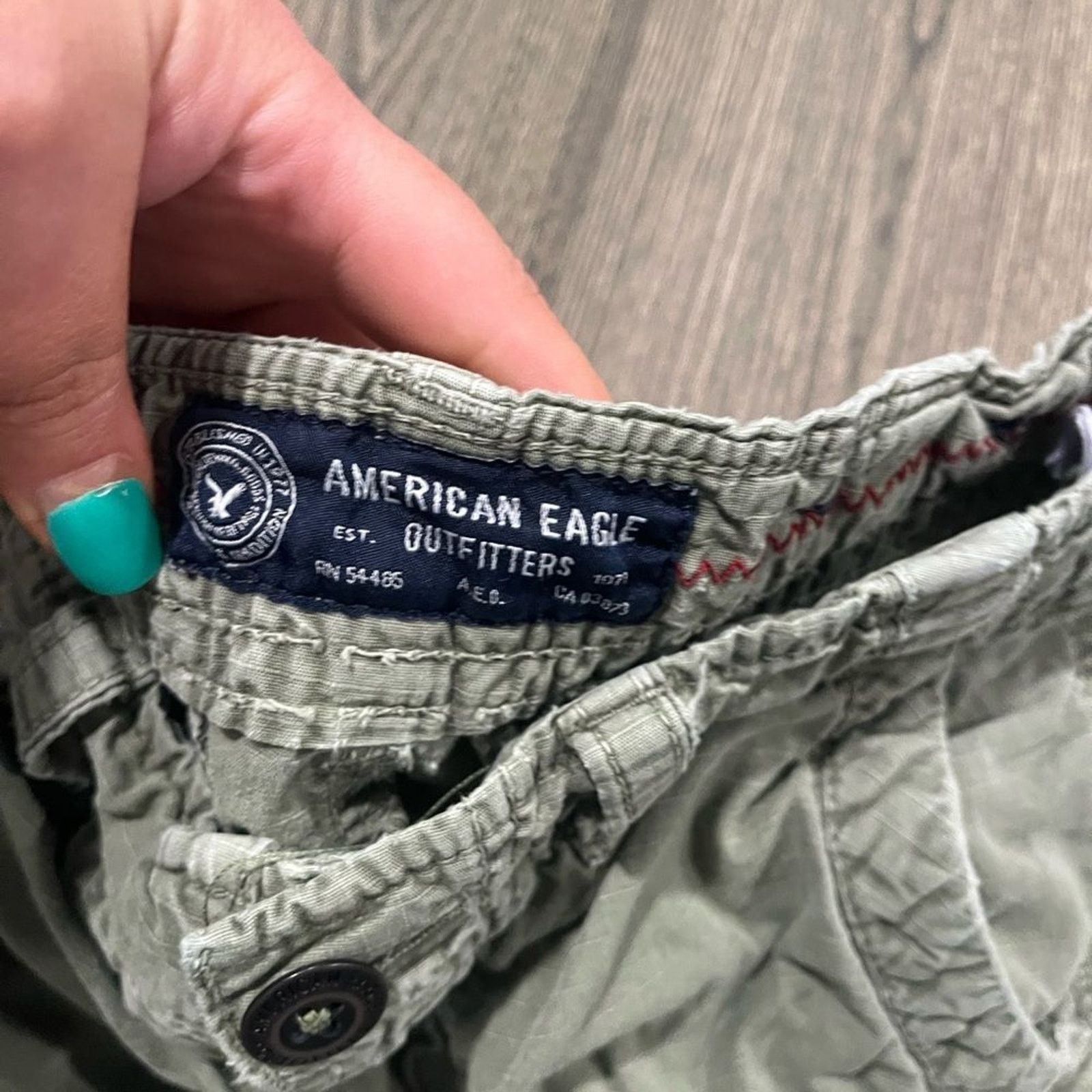 American Eagle Outfitters American Eagle Longer Length Cargo Shorts Mid Rise Green 28 Size US 28 / EU 44 - 5 Thumbnail