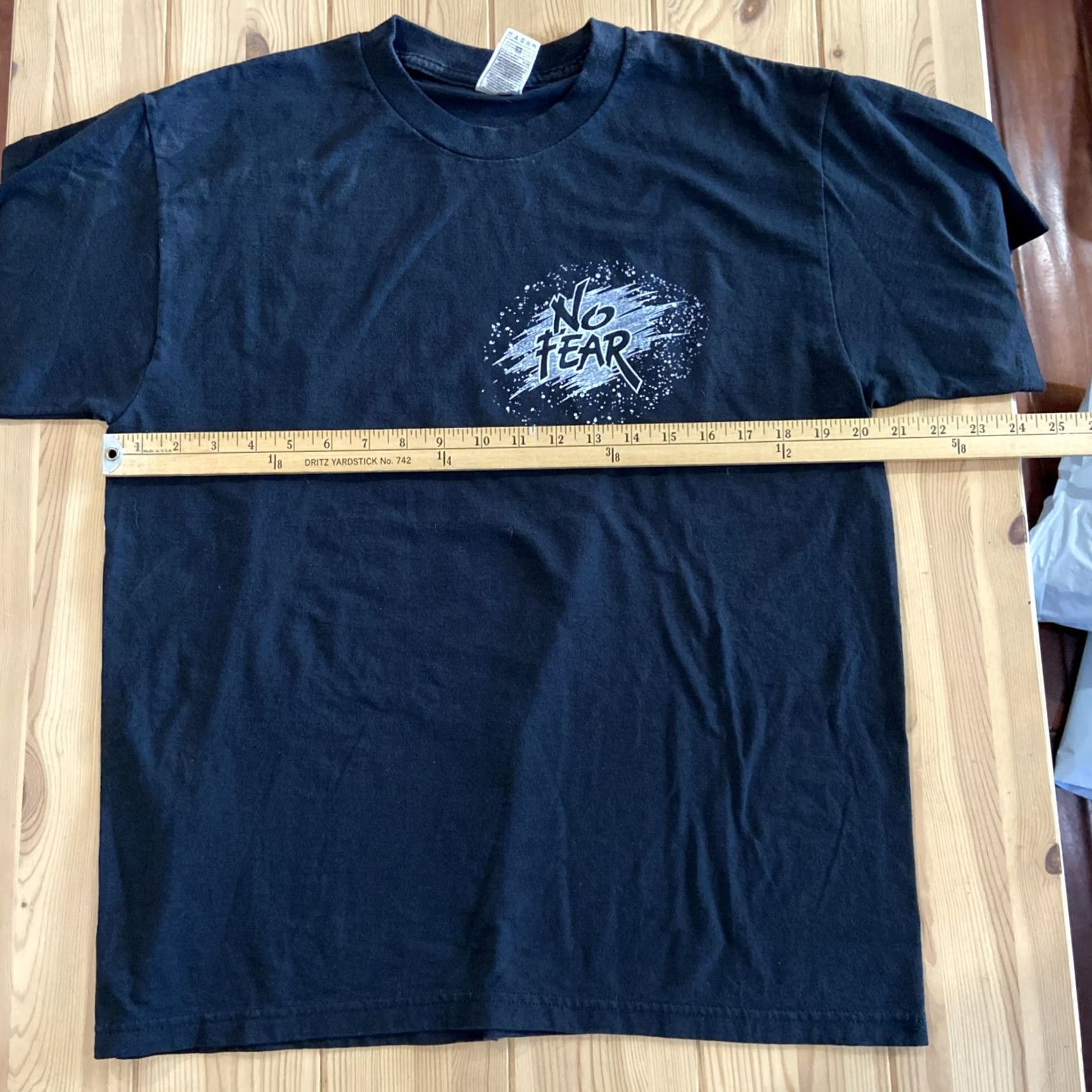 Fruit Of The Loom VINTAGE NO FEAR Apache Native Pistol T Shirt Double Sided Shirt L Men Black Short Sleeve Crew Neck 90s Size US L / EU 52-54 / 3 - 6 Thumbnail
