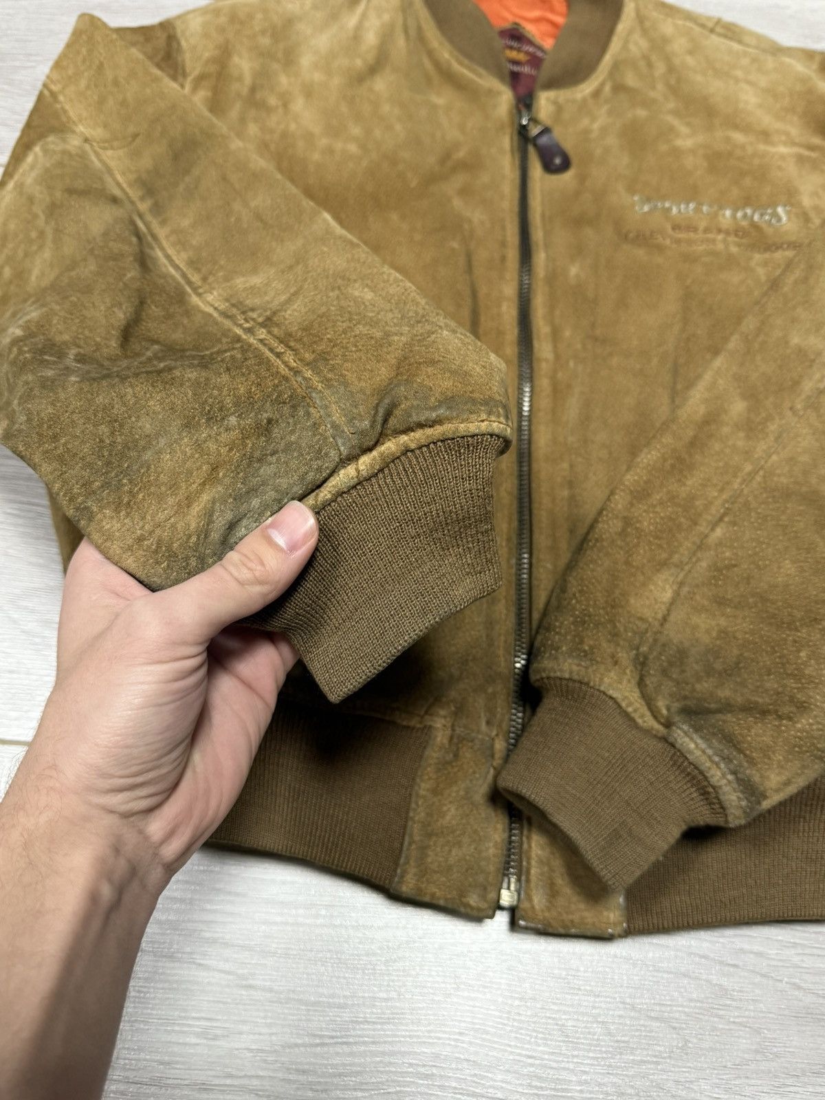 Chevignon Chevignon outdoor Korea leather suede bomber vintage deer Size US L / EU 52-54 / 3 - 13 Thumbnail