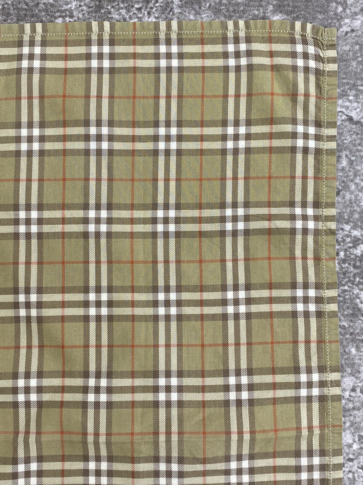 Burberry Burberry Handkerchief / Bandana / Neckerchief Size ONE SIZE - 7 Thumbnail