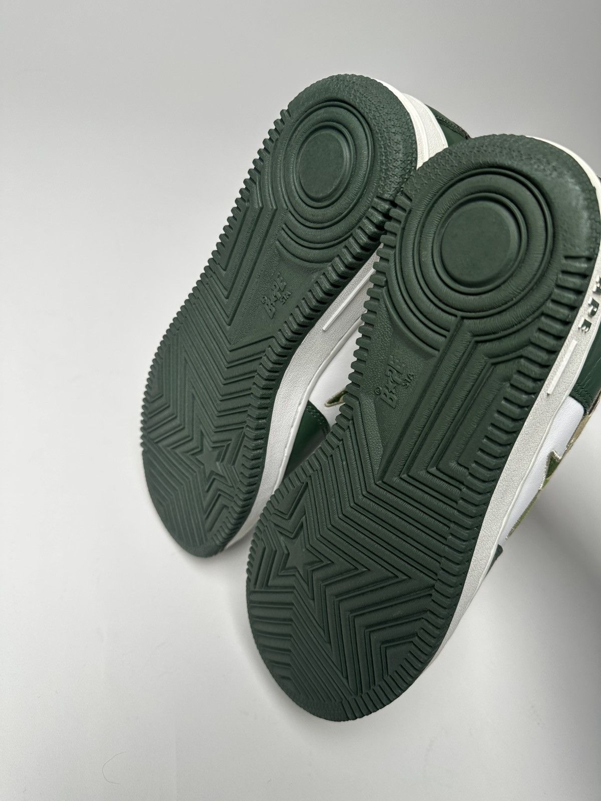 Bape RARE 2004 ABC Camo Green leather Bapesta Size US 9 / EU 42 - 7 Thumbnail