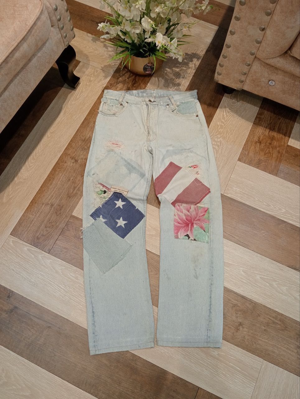 Levi's Vintage Clothing LEVI'S VINTAGE LIGHT BLUE DISTRESSED JEANS Size US 31 - 1 Thumbnail