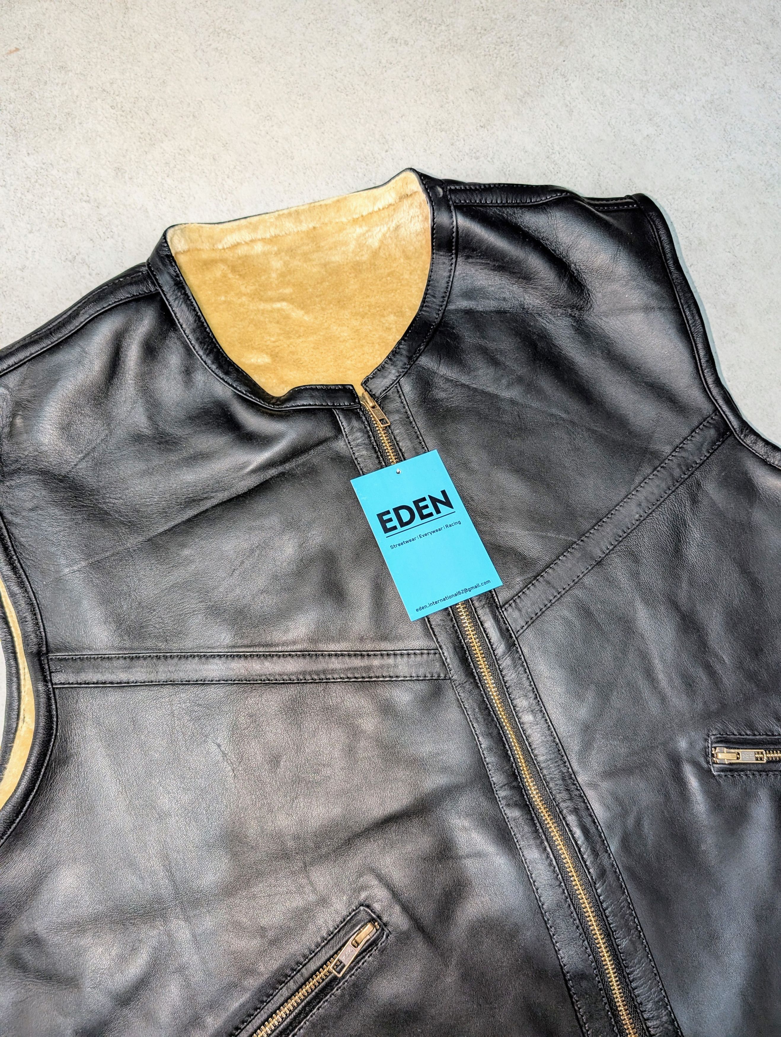 Genuine Leather × Vintage 🖤 Versatile Black Leather Vest for Men Size US L / EU 52-54 / 3 - 4 Thumbnail