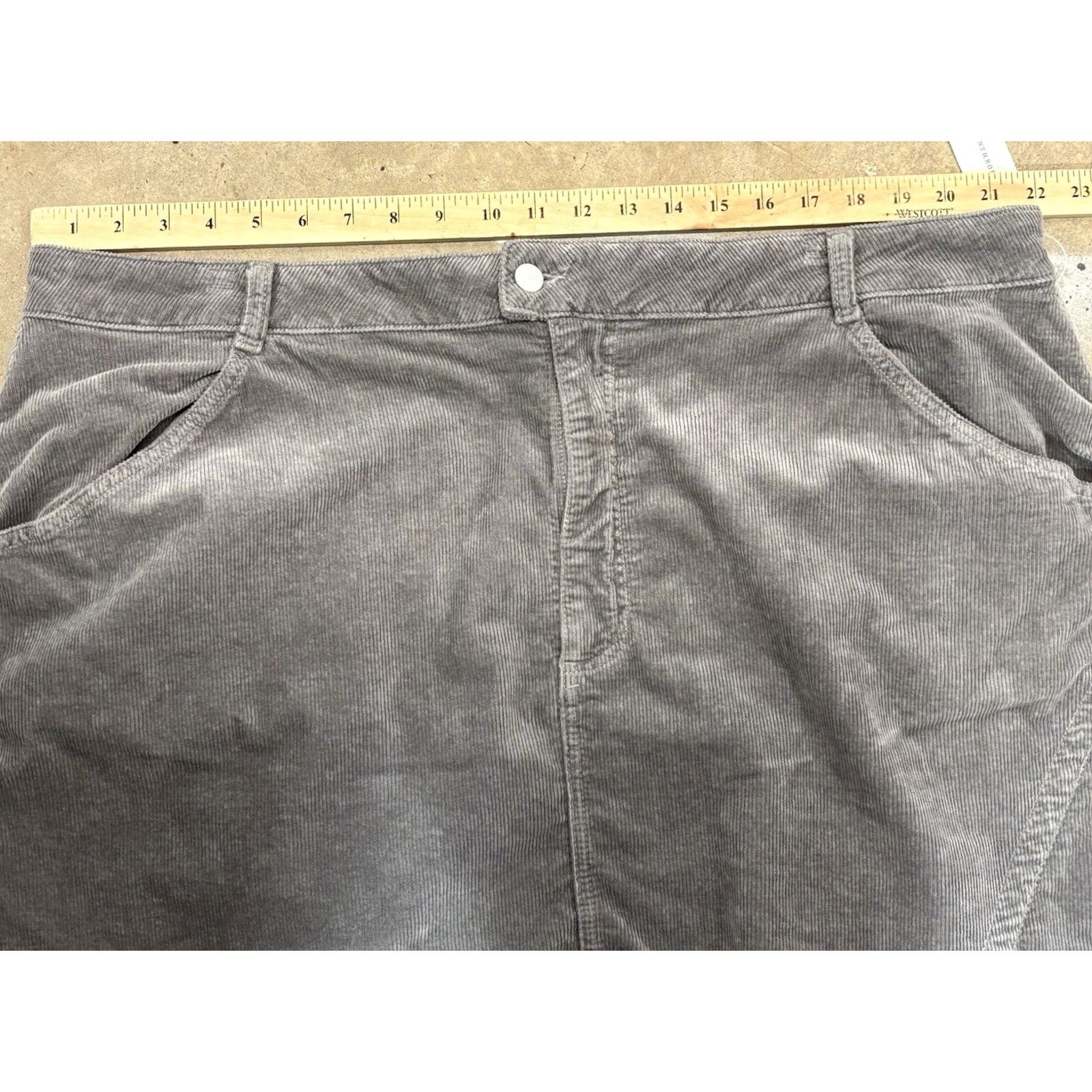 Vintage Pilcro Anthropologie Mini Corduroy Skirt Women’s 22W Plus Grey Skirt Short Zip Cotton Blend Solid Boho Festival Preppy Womens Size 40" / US 18 - 5 Thumbnail