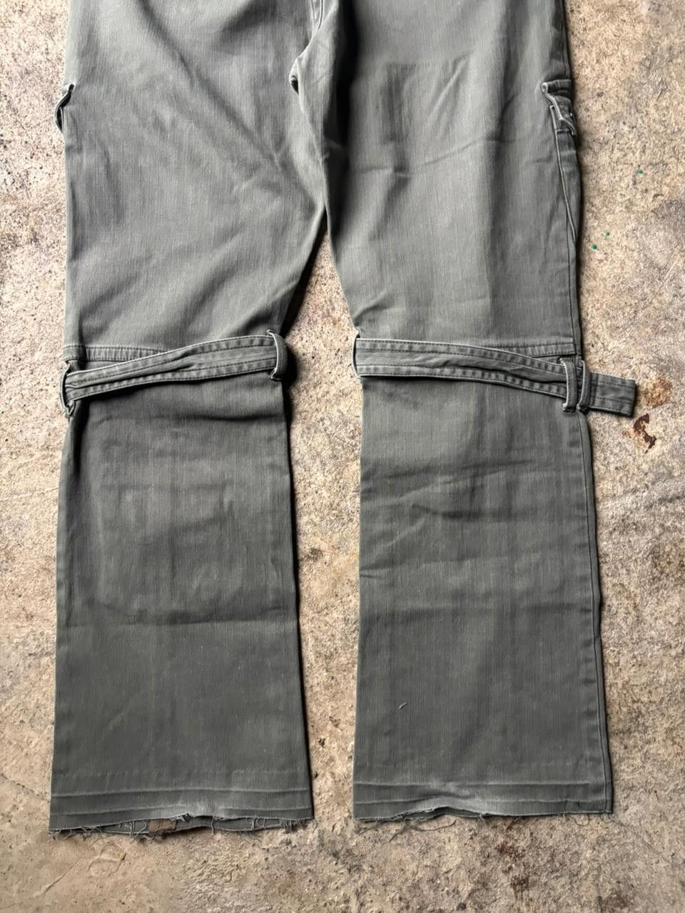 Japanese Brand 2000s Semantic Design Multipocket Bondage Cargo Pants Size US 31 - 11 Thumbnail