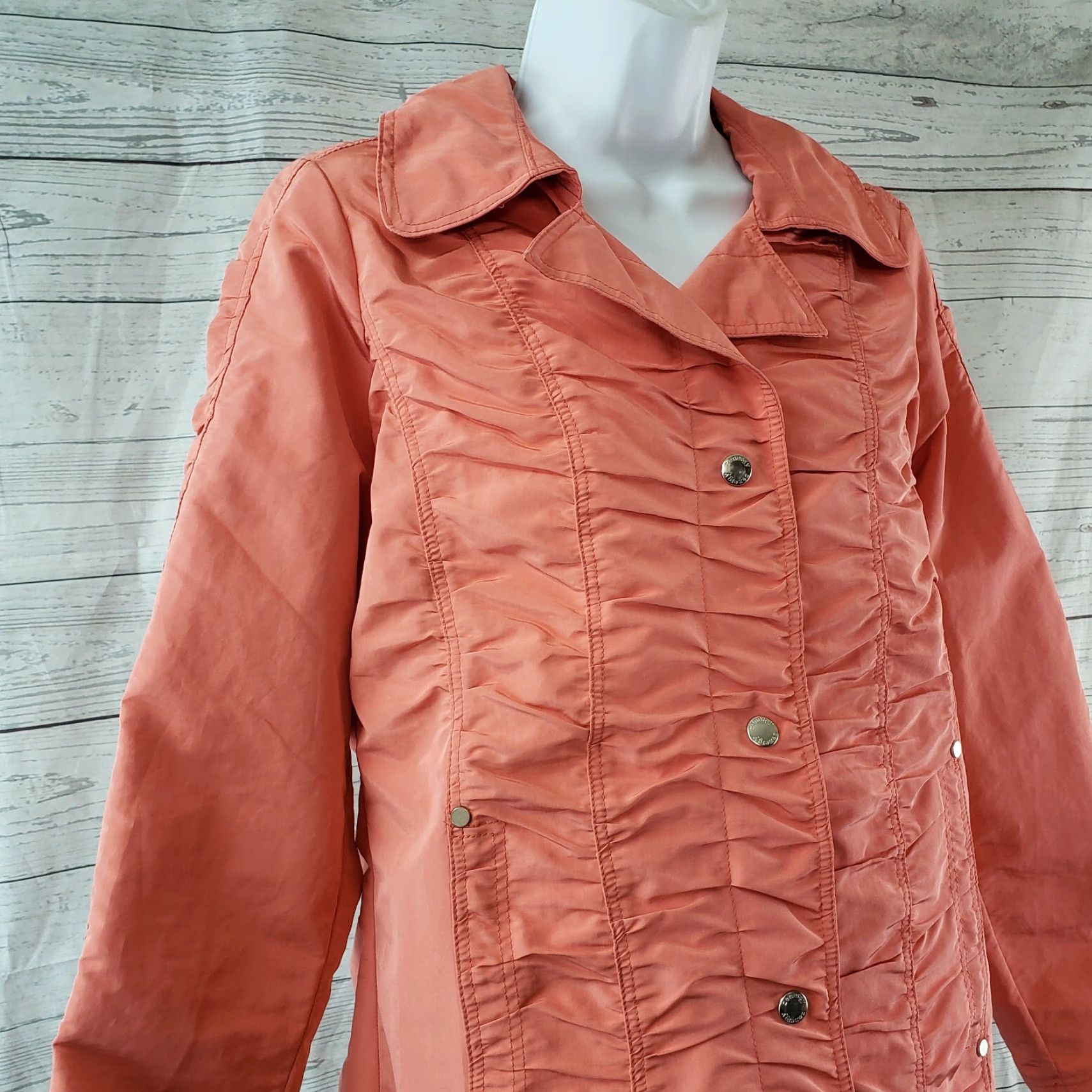 Vintage Chicos Zenergy Jacket Sz Small Solid Orange Windbreaker Snap Buttons Women Size S / US 4 / IT 40 - 2 Thumbnail