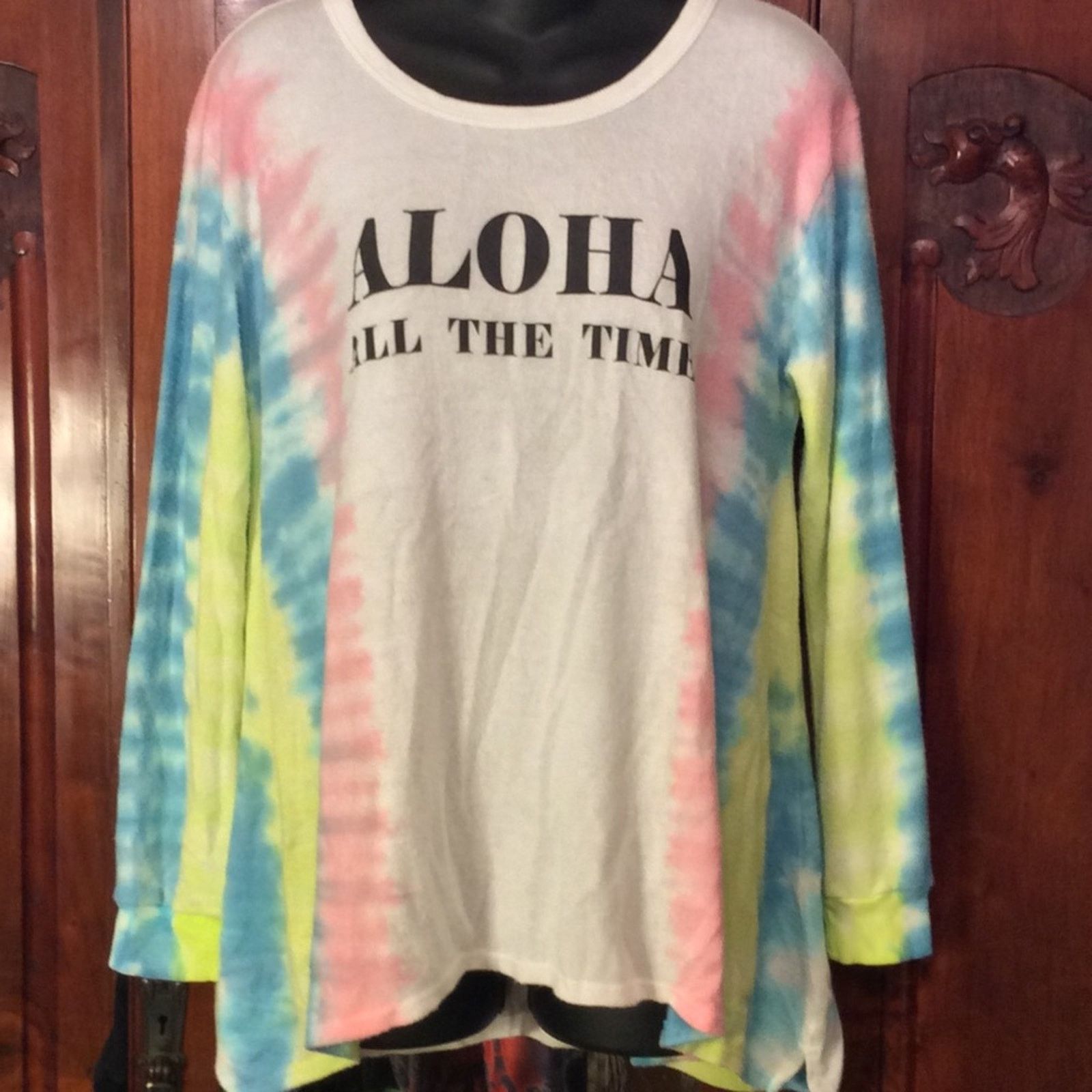 Vintage Havana NWT VINTAGE HAVANA HAWAII ALOHA FUZZY SWEATSHIRT TOP S Size S / US 4 / IT 40 - 1 Thumbnail