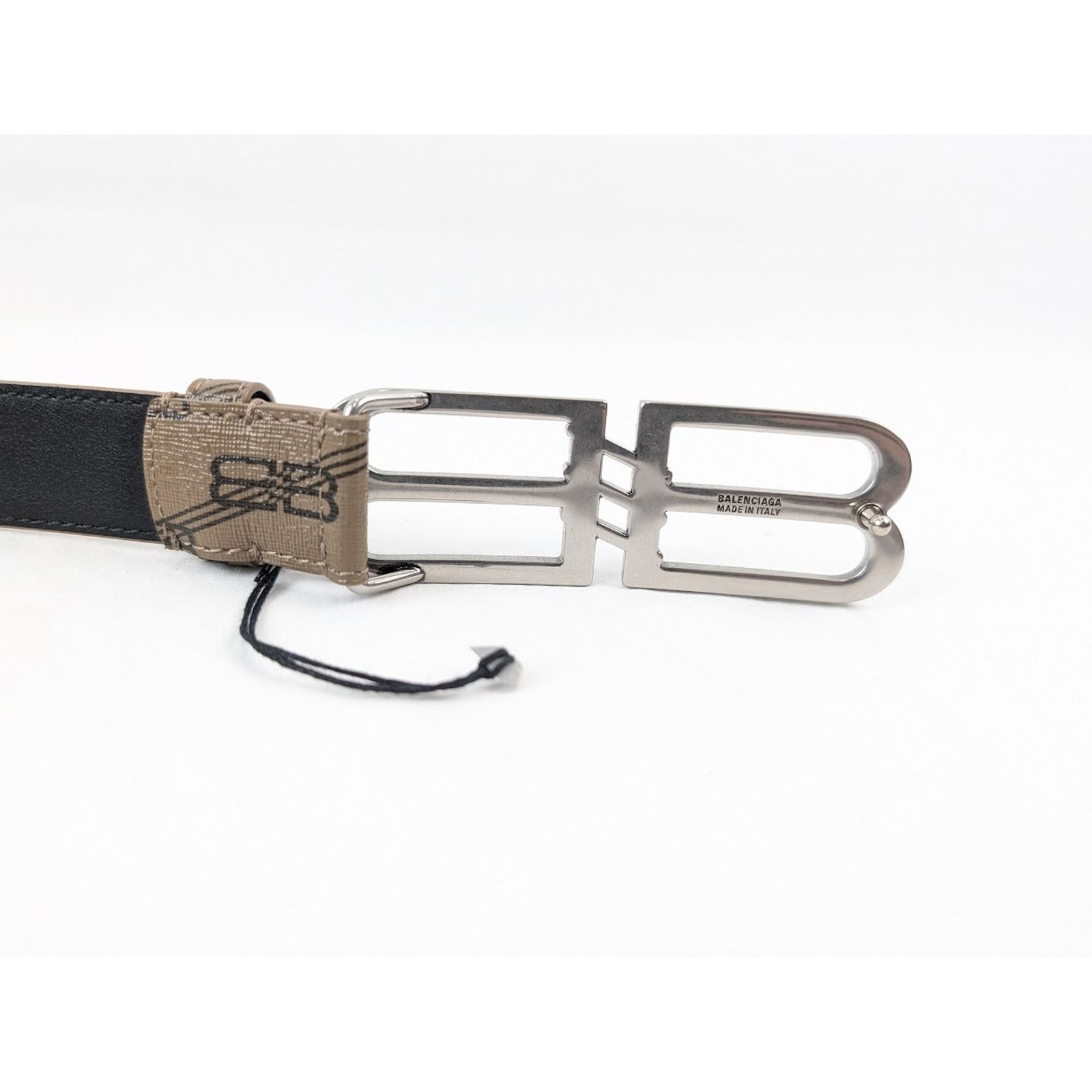 Balenciaga o1rshd1 Size: 100 / Q:4 / BB Signature Belt 30 BB Monogram Size 40 - 7 Thumbnail