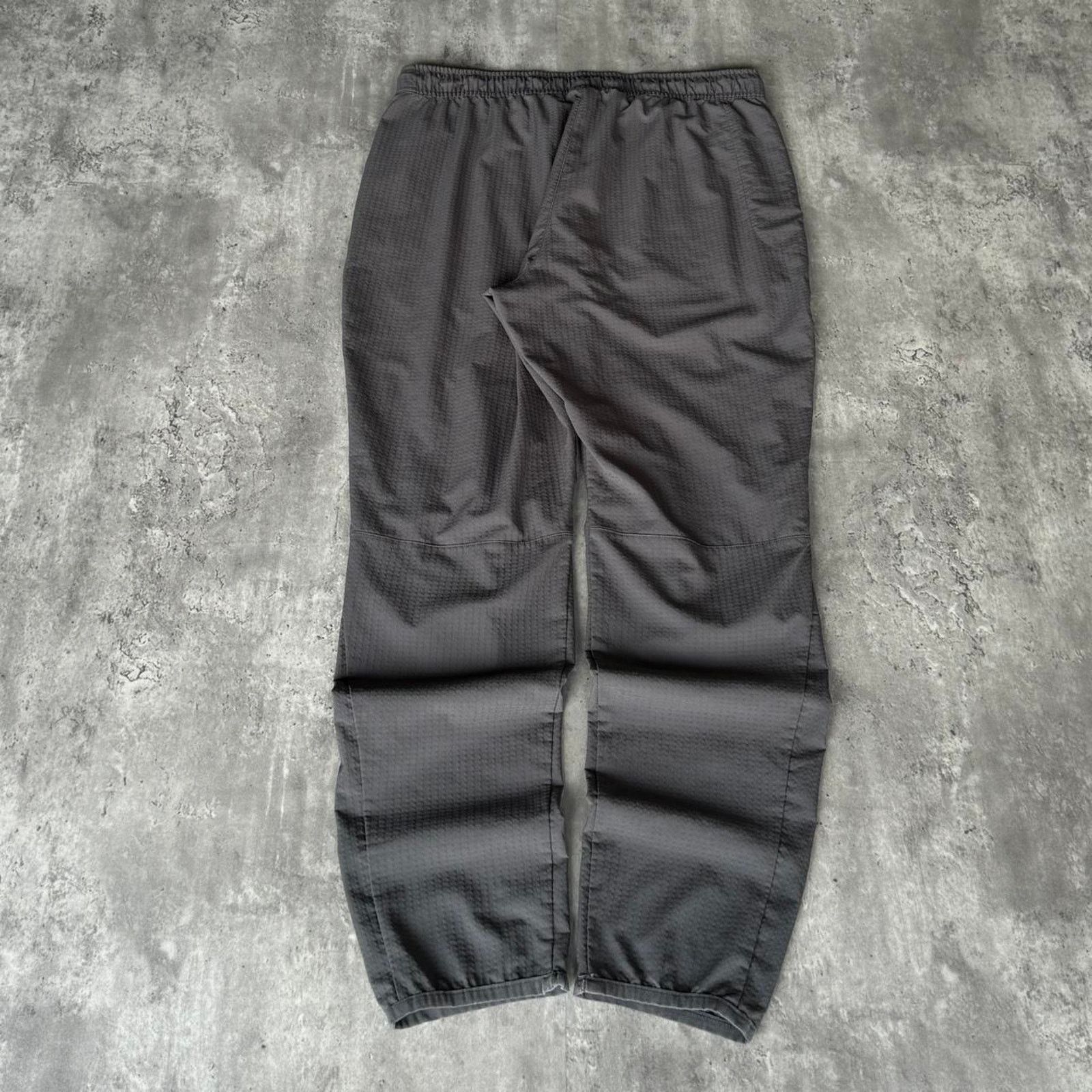 Nike × Nike ACG × Vintage Vintage Y2K Nike Tonal Grey Baggy Grunge Opium Sweatpants Size US 36 / EU 52 - 2 Thumbnail