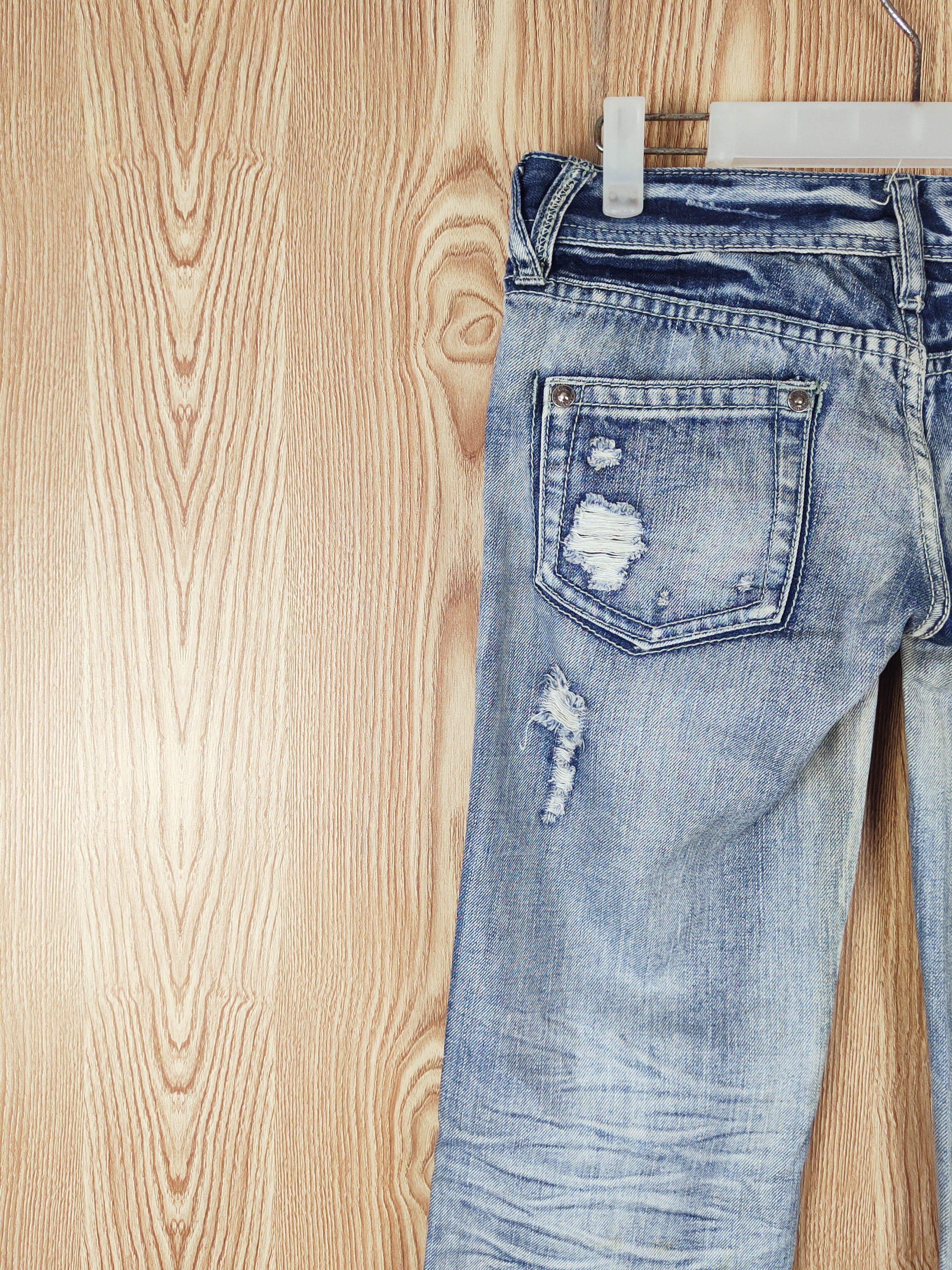 Japanese Brand × Vintage VINTAGE 💥 SP RAY Tribe Blue Distressed Ripped Jeans Size 30" / US 8 / IT 44 - 8 Thumbnail