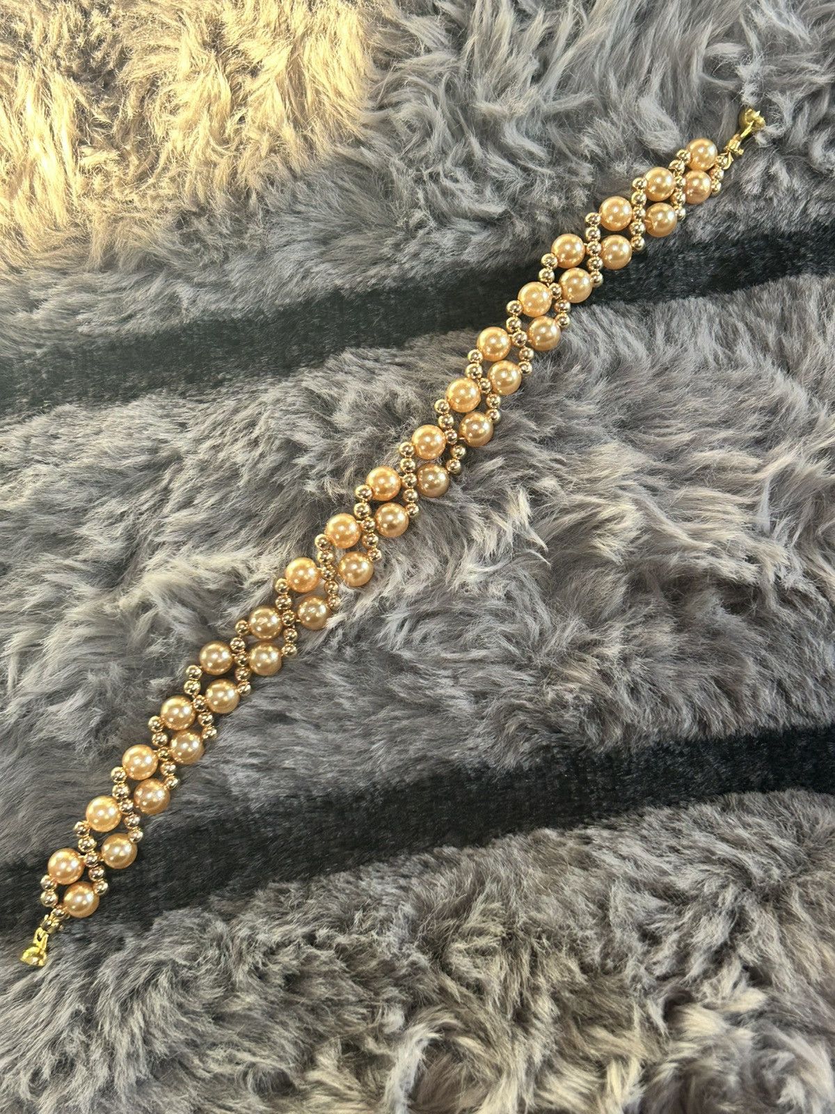 Handmade Handcrafted champagne pearl lattice bracelet Size ONE SIZE - 4 Thumbnail