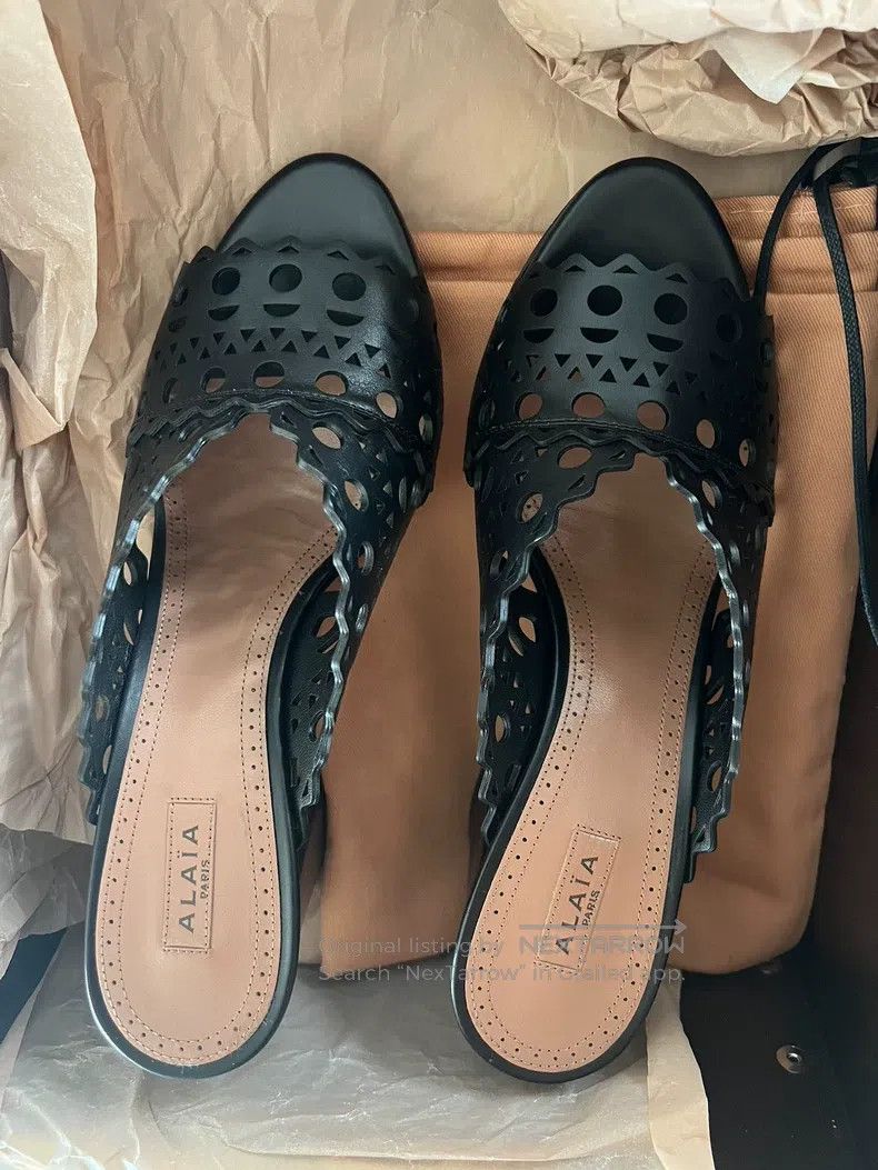 Alaia Alaia Black thick-heeled hole-carved high-heeled slipper s Size US 7.5 / IT 37.5 - 1 Thumbnail