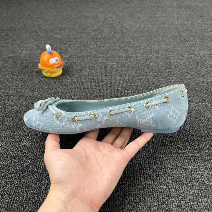 Louis Vuitton Louis Vuitton Classic Flat Casual Shoes for Women -2508 Size US 5 / IT 35 - 4 Thumbnail