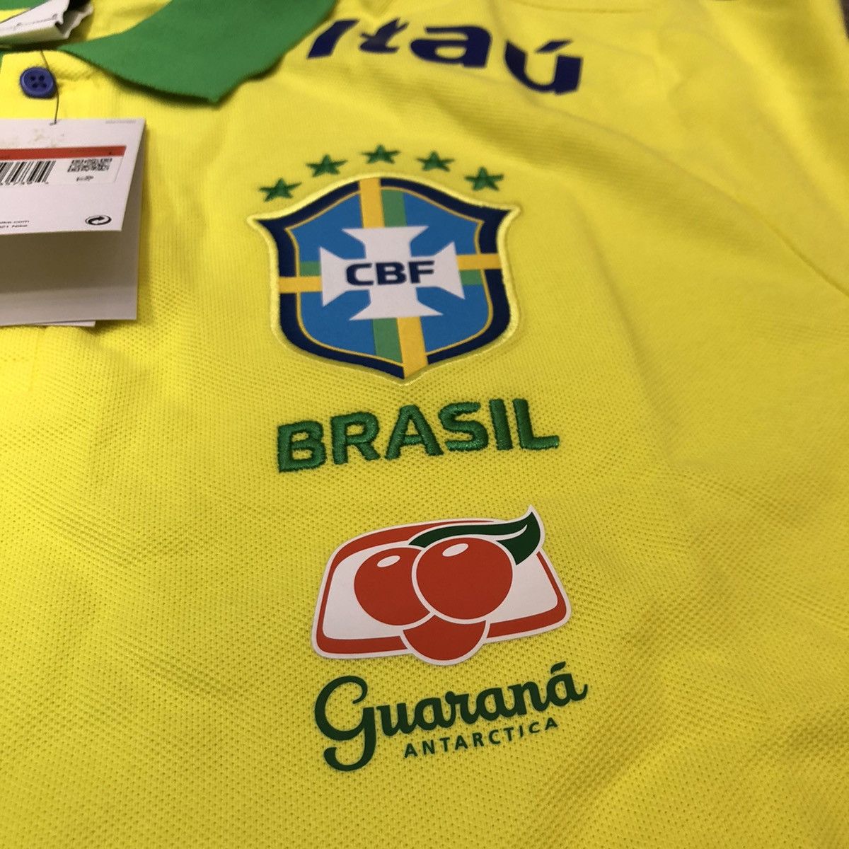 Nike Brazil national team travel polo (bnwt) Size US L / EU 52-54 / 3 - 4 Thumbnail