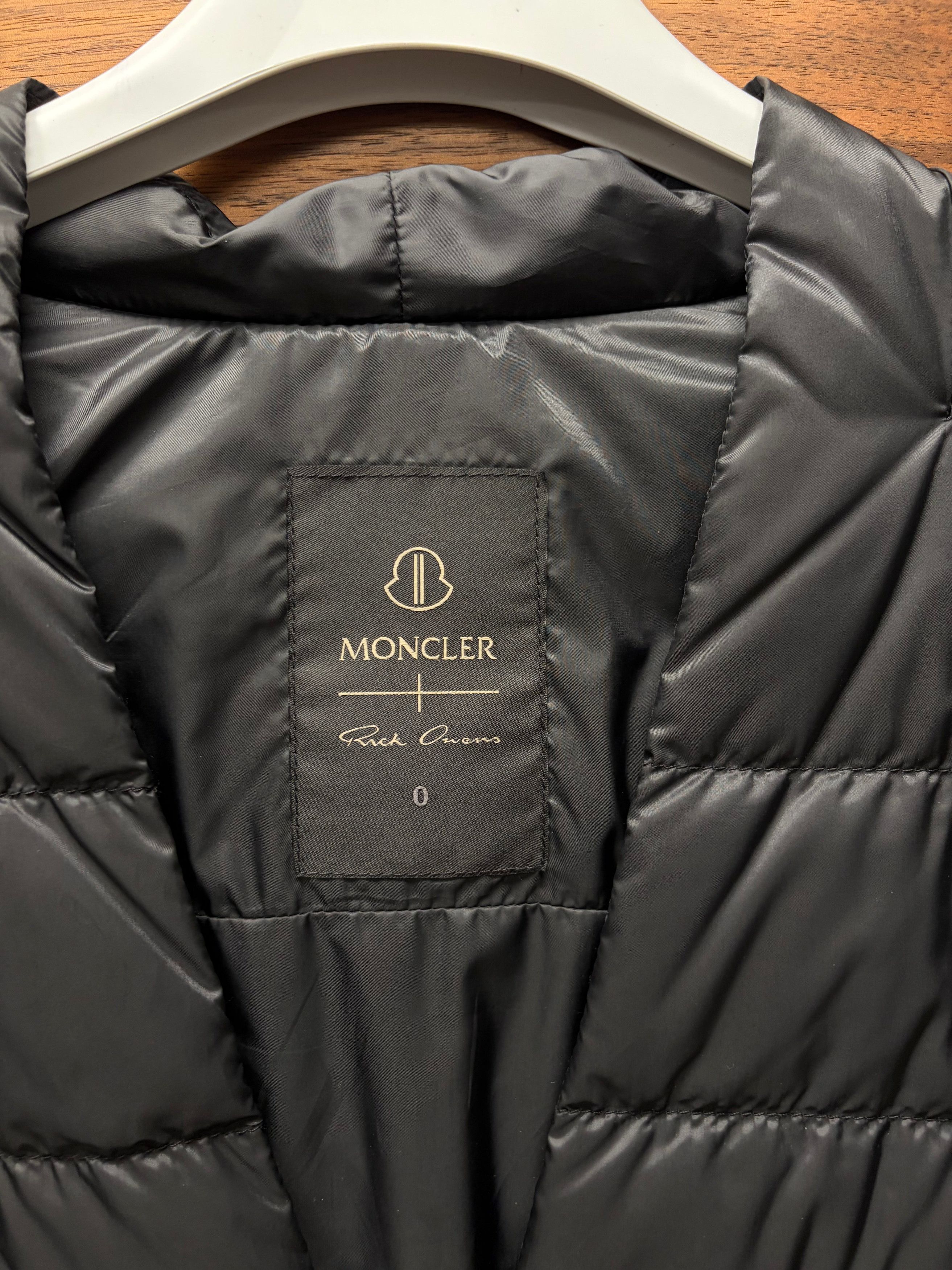 Rick Owens Rick Owens x Moncler Quilted Black Shell Down Filled ‘Outershirt’ with Shoulder Strap Size US XS / EU 42 / 0 - 3 Thumbnail