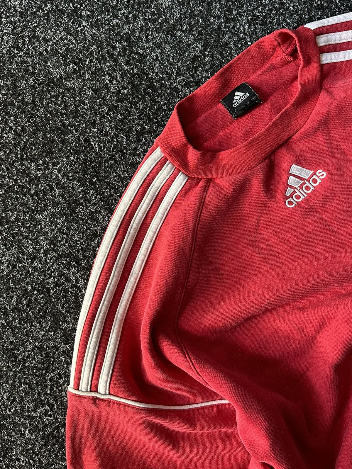 Adidas × Vintage ❗️Vintage 90s Adidas Red CENTRAL LOGO Sweatshirt Y2K sk8 Size US L / EU 52-54 / 3 - 4 Thumbnail