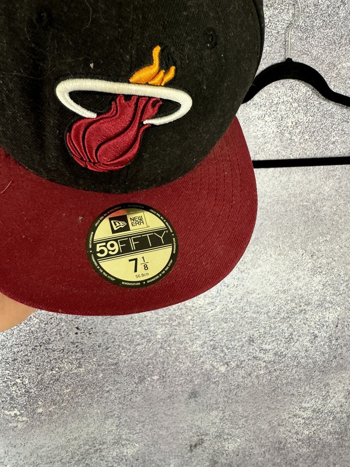 NBA × Vintage Miami Heat New Era Hat, Size 7 1/8 56.8cm Size 36 - 3 Thumbnail