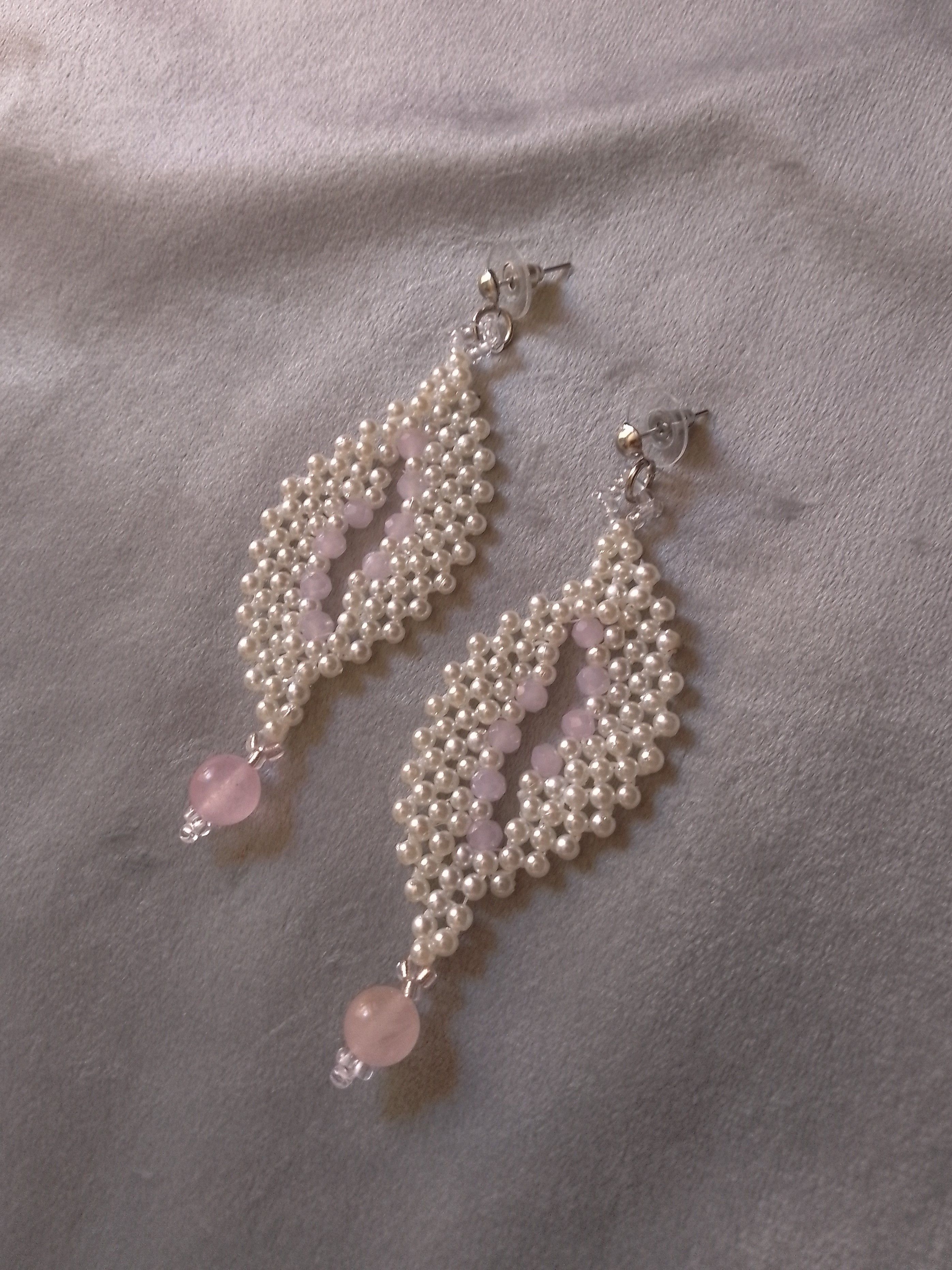 Handmade Dangling pearls earrings with natural rose quartz gemstones Size ONE SIZE - 2 Thumbnail