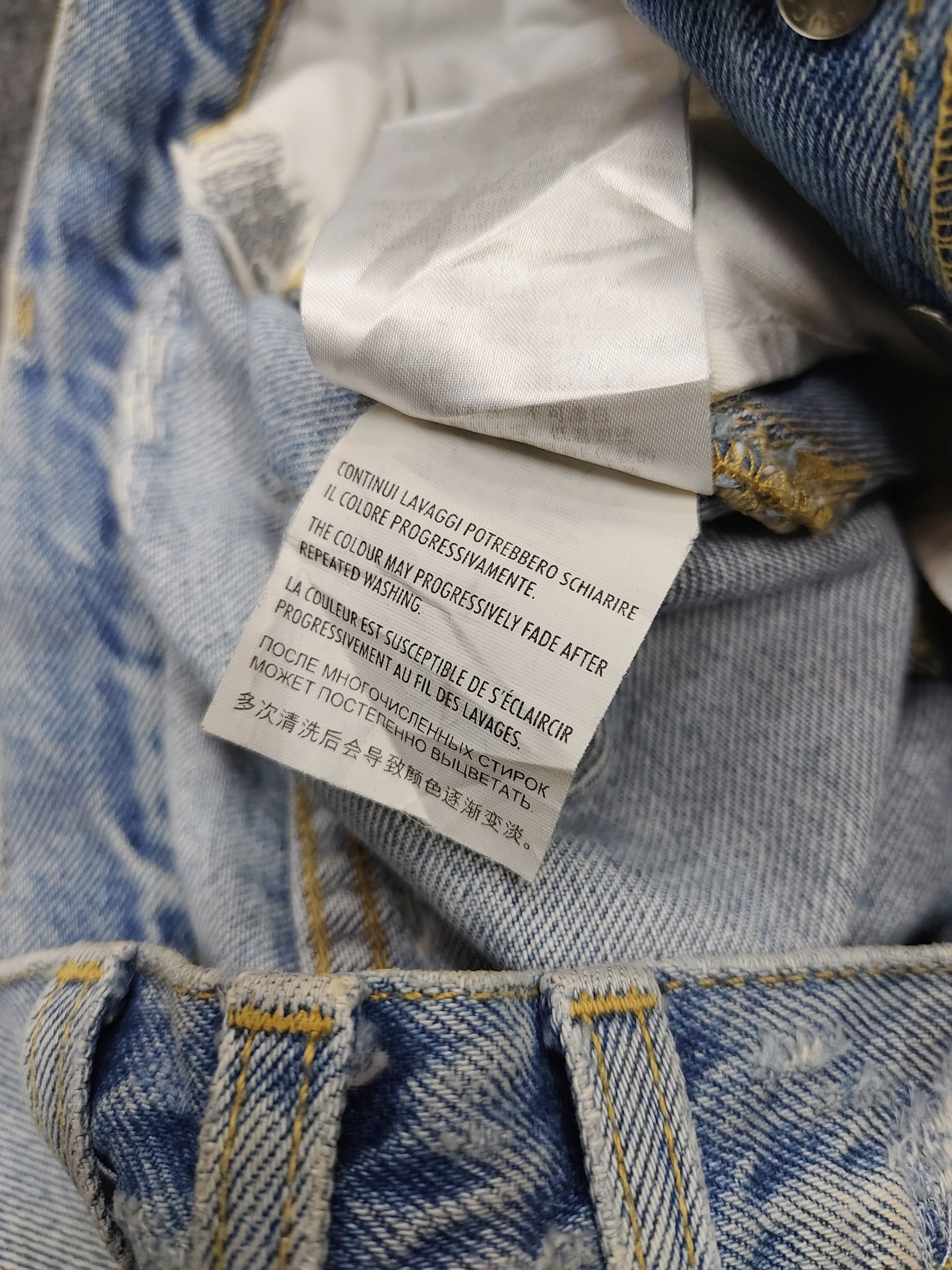00s Gucci-Archive Distressed Stitched Light Wash Skinny Jean