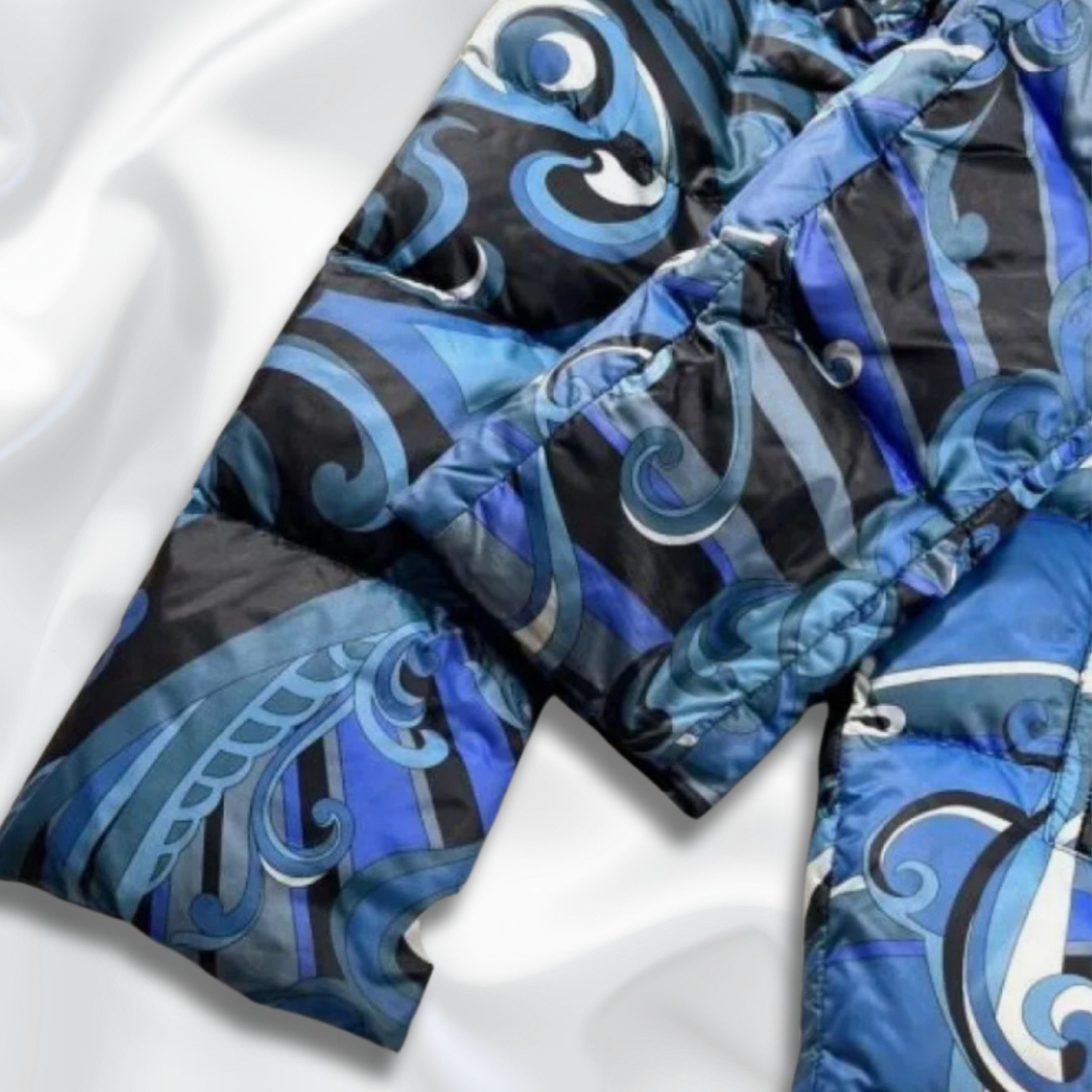 Emilio Pucci Emilio Pucci Blue Abstract Print Puffer Jacket/Coat Size XS / US 0-2 / IT 36-38 - 6 Thumbnail