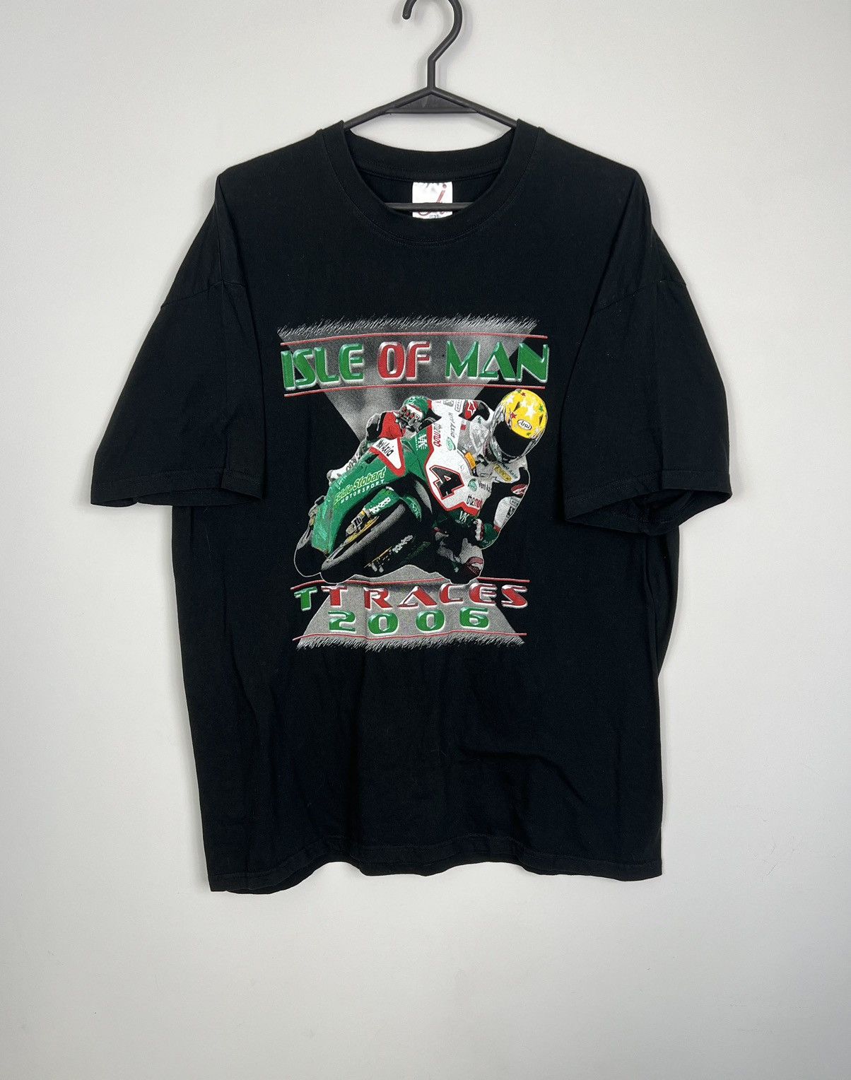 Vintage Isle Of Man TT Races 2006 tshirt racing motorcycle Size US XL / EU 56 / 4 - 1 Thumbnail