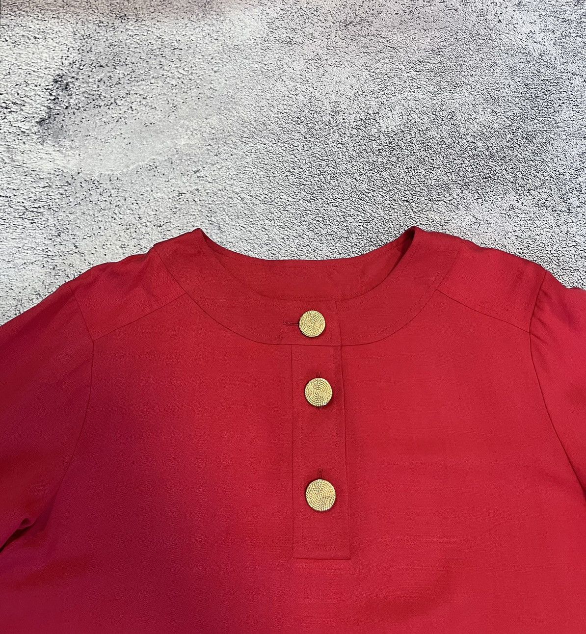 Yves Saint Laurent YSL Variation Red Silk Linen Blouse Gold Buttons Vintage F38 Size S / US 4 / IT 40 - 6 Thumbnail