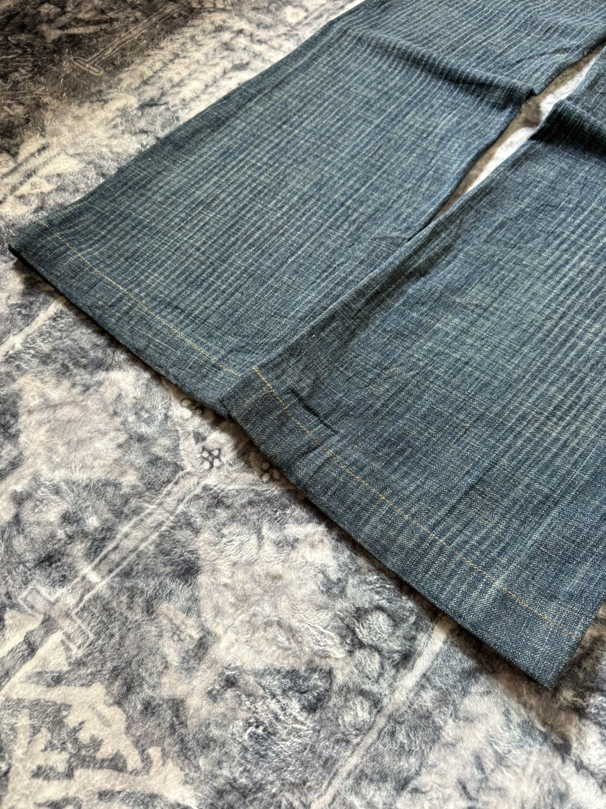Le Grande Bleu (L.G.B.) Dear Heart Railroad Pinstripe Fade Flared Wide Leg Jeans Size US 28 / EU 44 - 19 Thumbnail