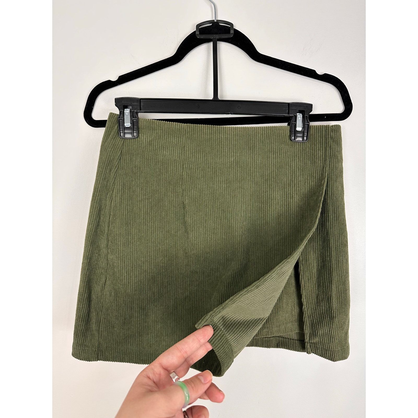 Other Halara AuraCord HighRise Corduroy Mini Skirt Boa Green M NWT Size 29" - 3 Thumbnail