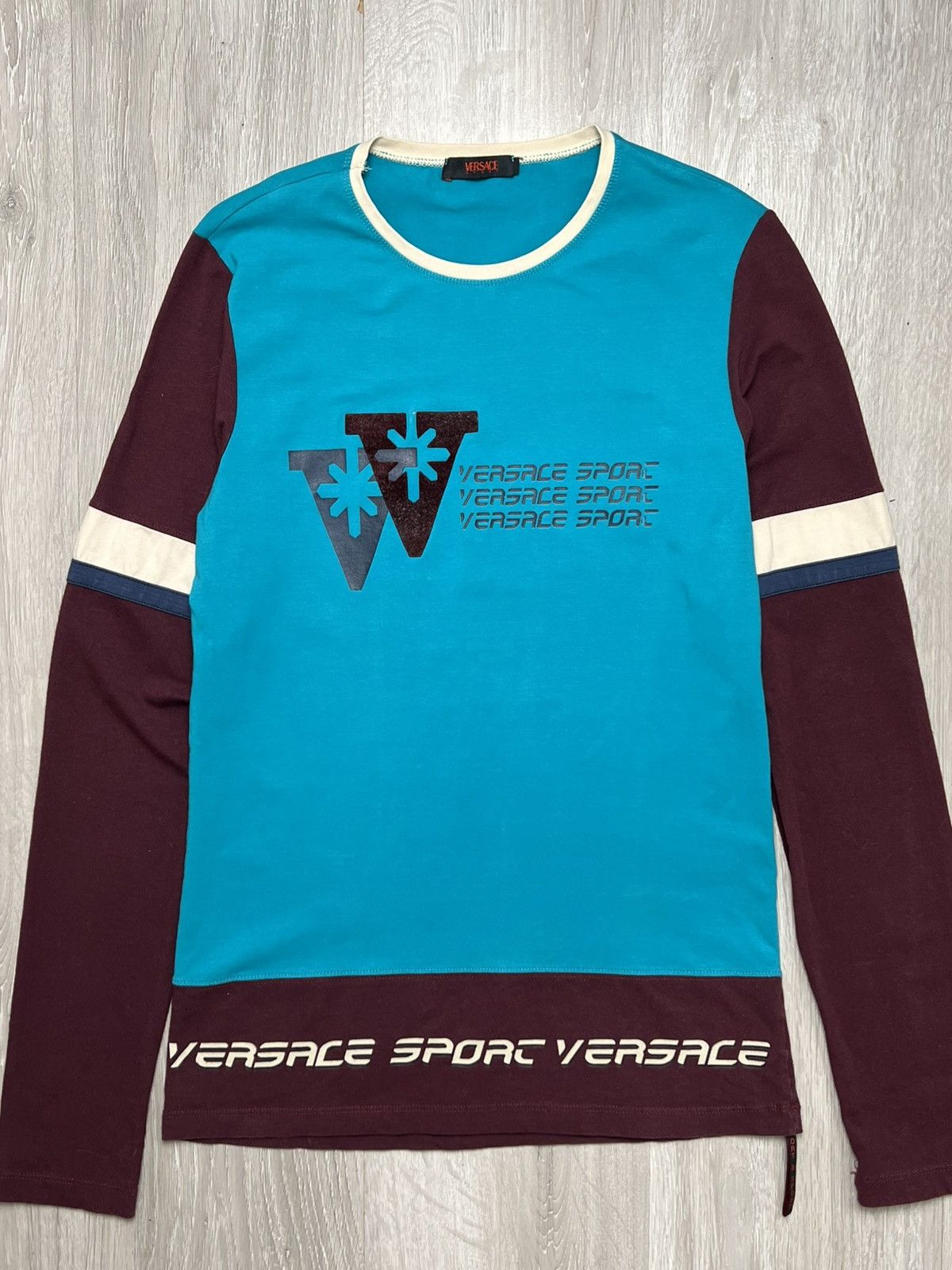 Versace Vintage Versace Sport Big Logo Longsleeve Size S / US 4 / IT 40 - 2 Thumbnail
