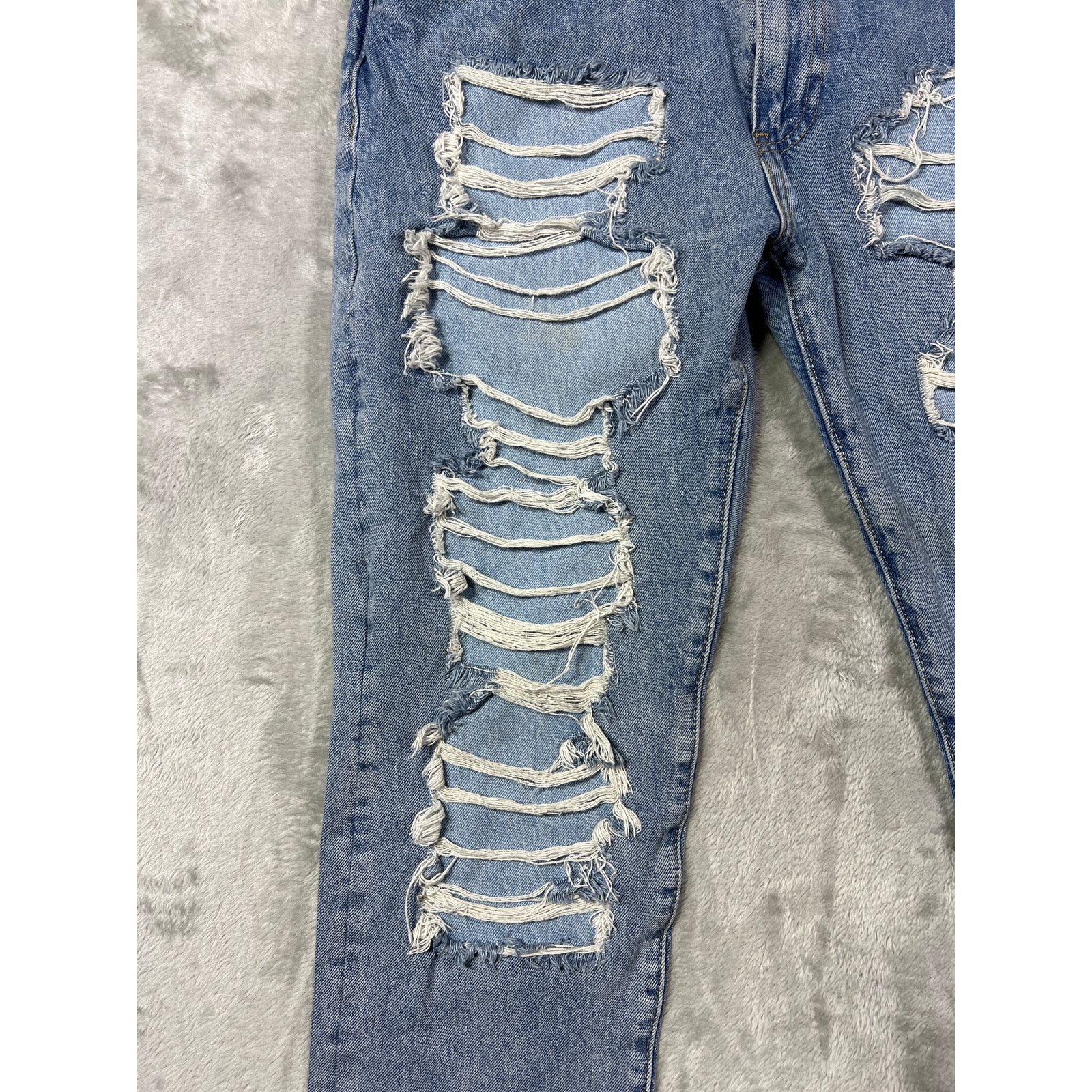 Levi's Levi’sDistressed Light Wash Jeans Unisex 34 Waist 90s Y2K Size US 34 / EU 50 - 3 Thumbnail