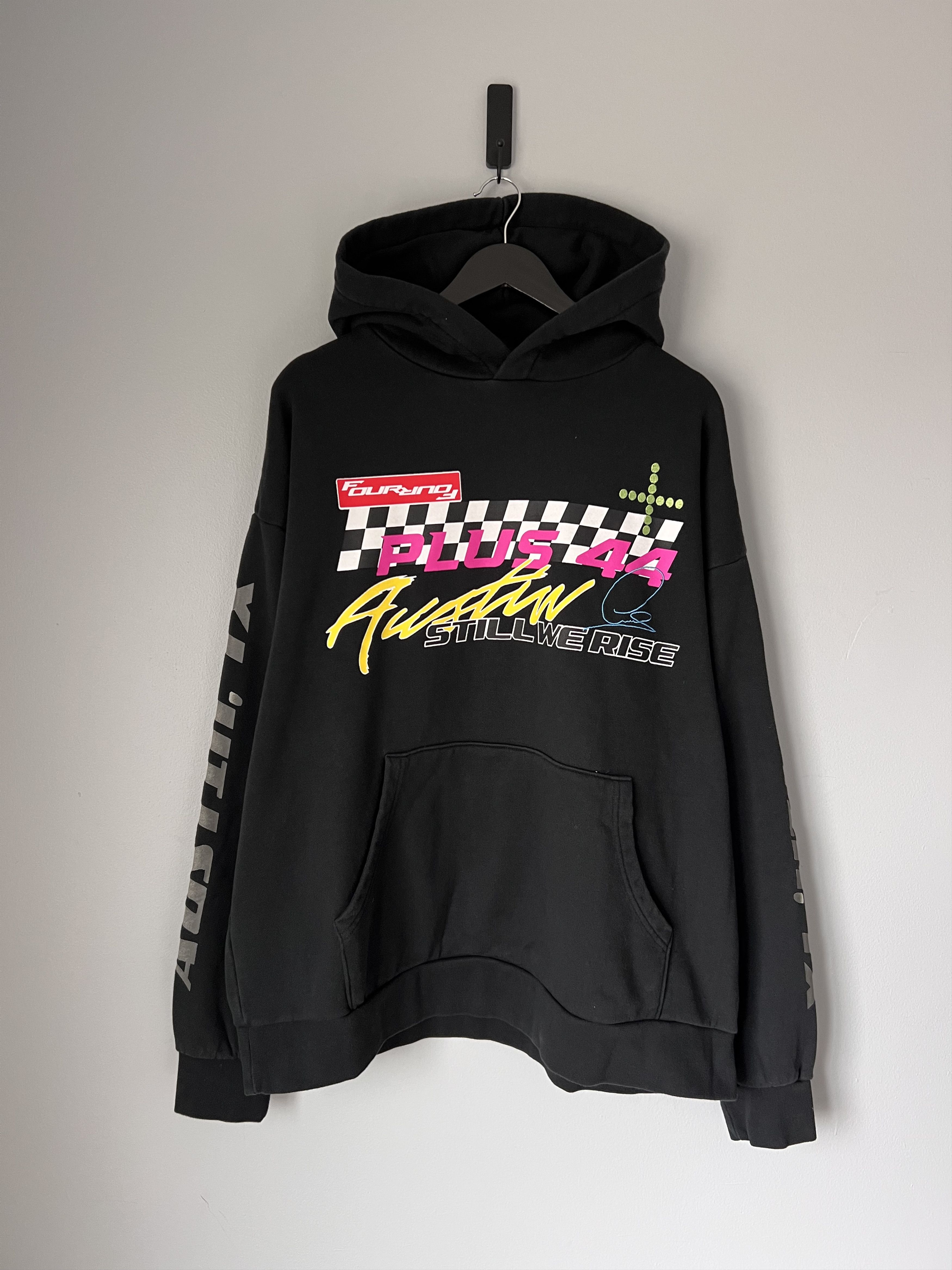 +44 +44 Lewis Hamilton Vintage Austin Pullover Hoodie in Black Size US XL / EU 56 / 4 - 1 Thumbnail