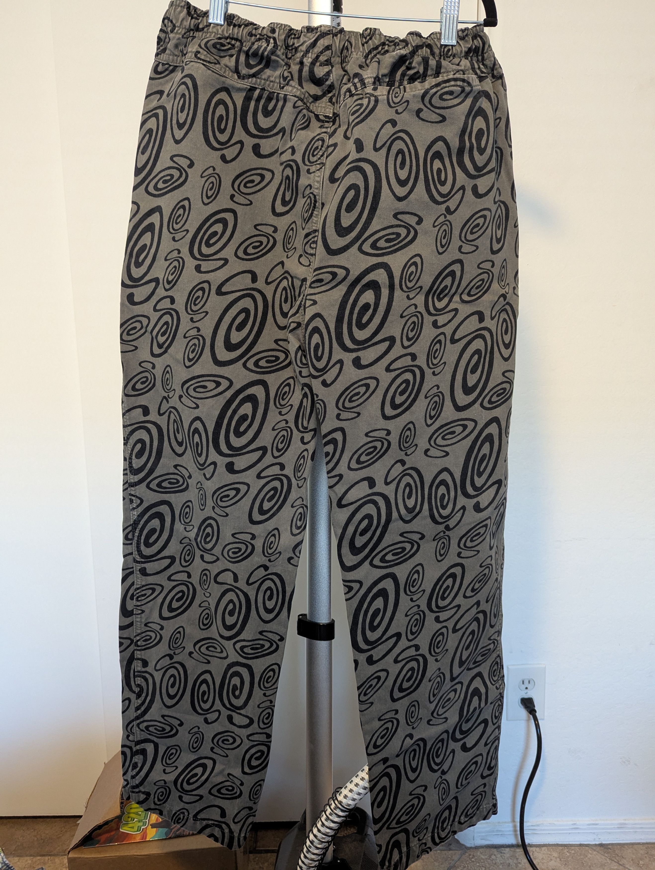 Stussy Stussy Swirl S Beach Pant Size US 32 / EU 48 - 2 Thumbnail
