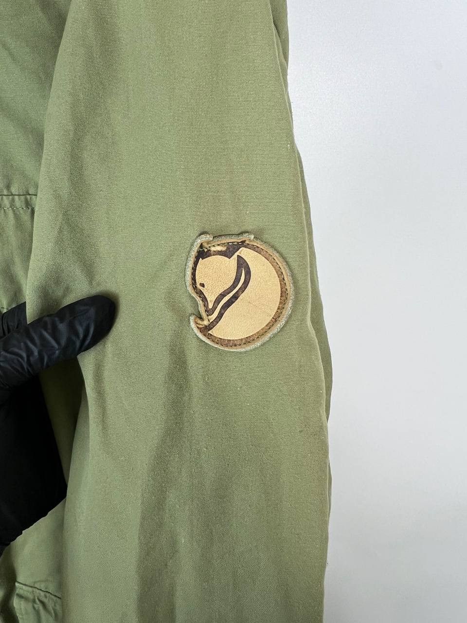 Fjallraven × Vintage Fjallraven Vintage Hooded Jacket Logo Khaki Green sz 52 Size US L / EU 52-54 / 3 - 3 Thumbnail