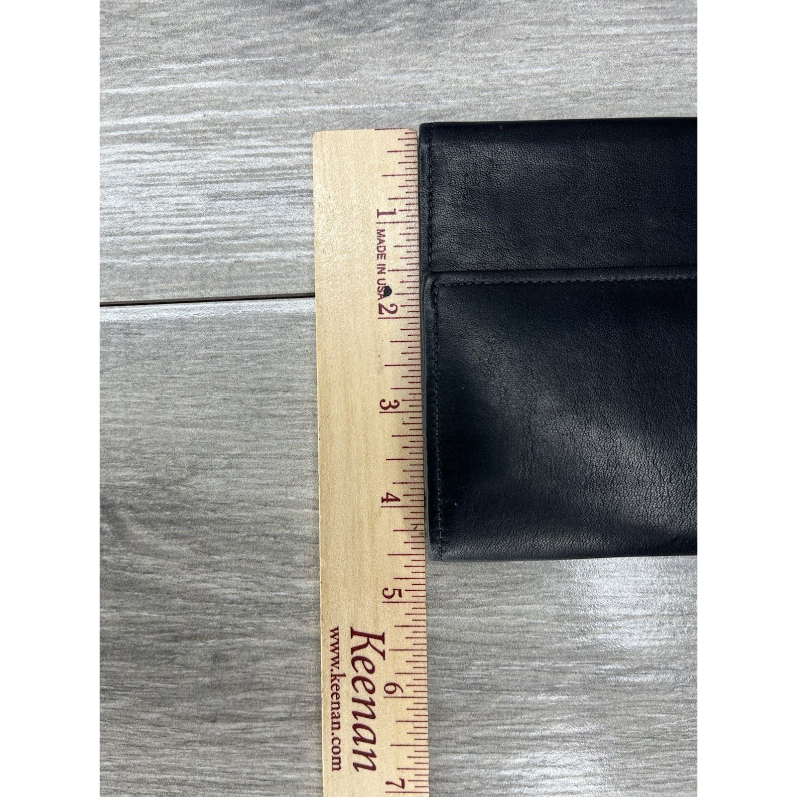 Orvis Vintage Orvis American Black Leather Bifold Wallet 6 Card Sl Size ONE SIZE - 8 Thumbnail