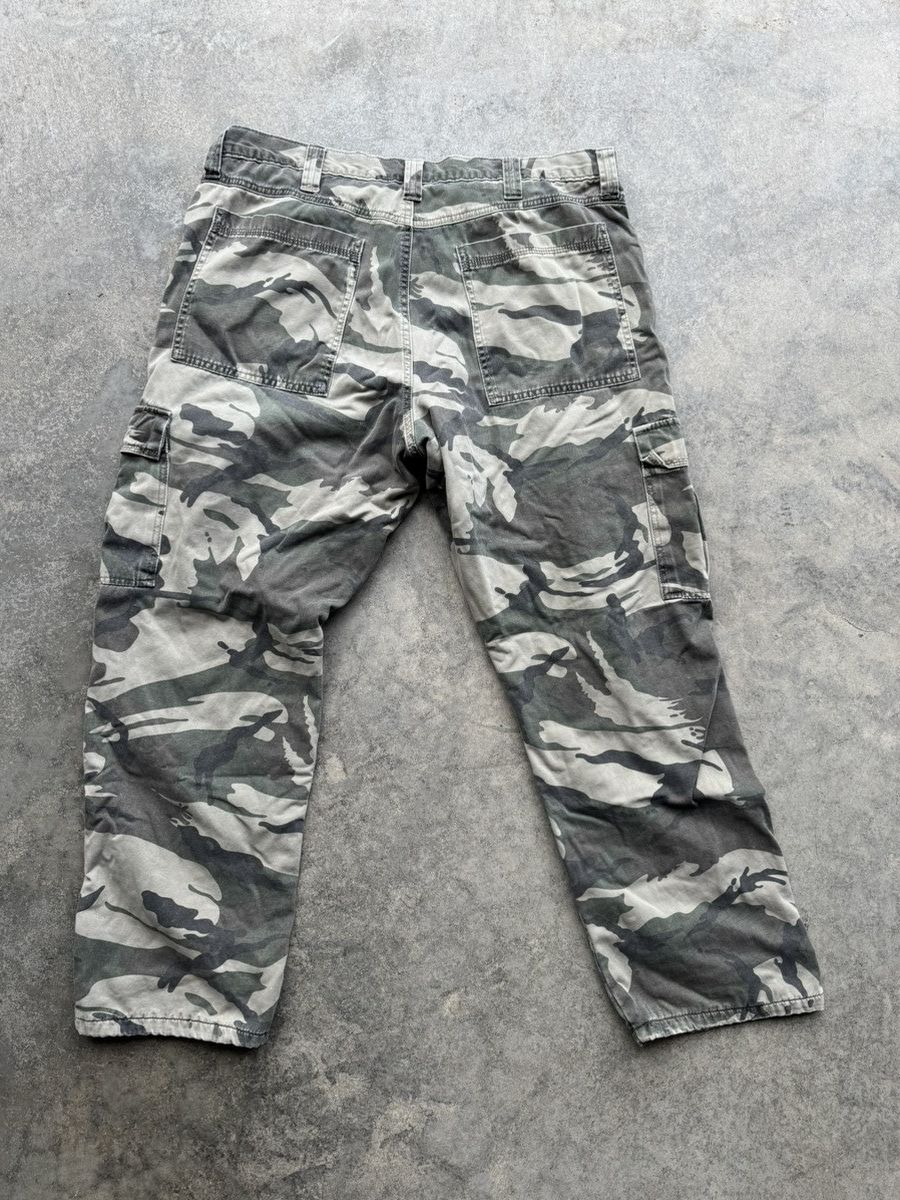Vintage × Wrangler Vintage Wrangler Camo Fleece Lined Pants Size US 38 / EU 54 - 2 Thumbnail