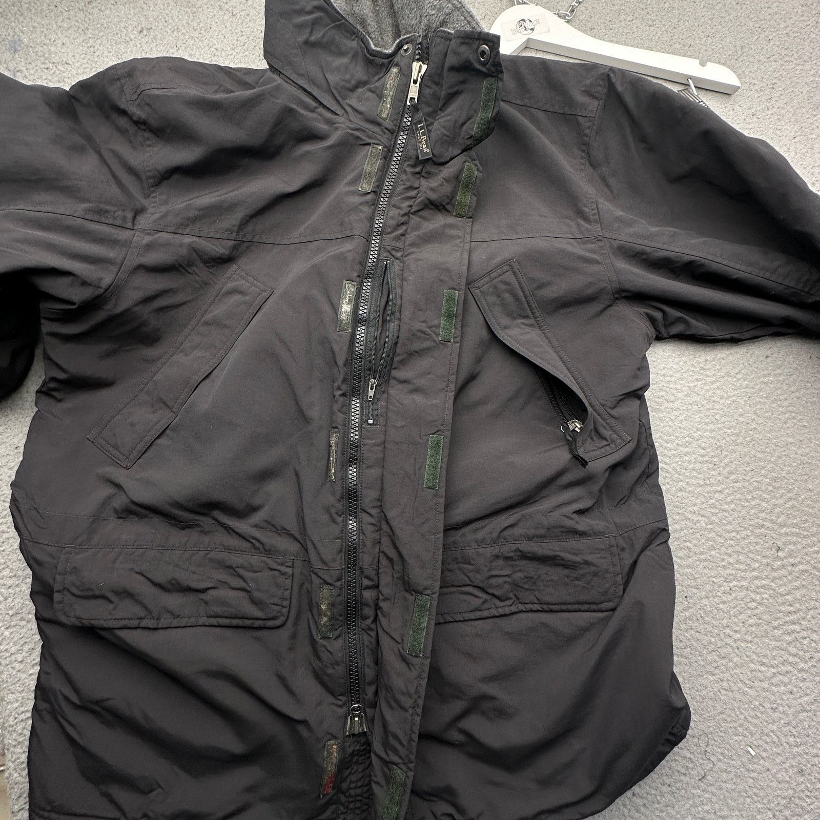 L.L. Bean LL Bean Mountain Classic Large Jacket 0 UU64 PATCHED HOLE Size US L / EU 52-54 / 3 - 9 Thumbnail