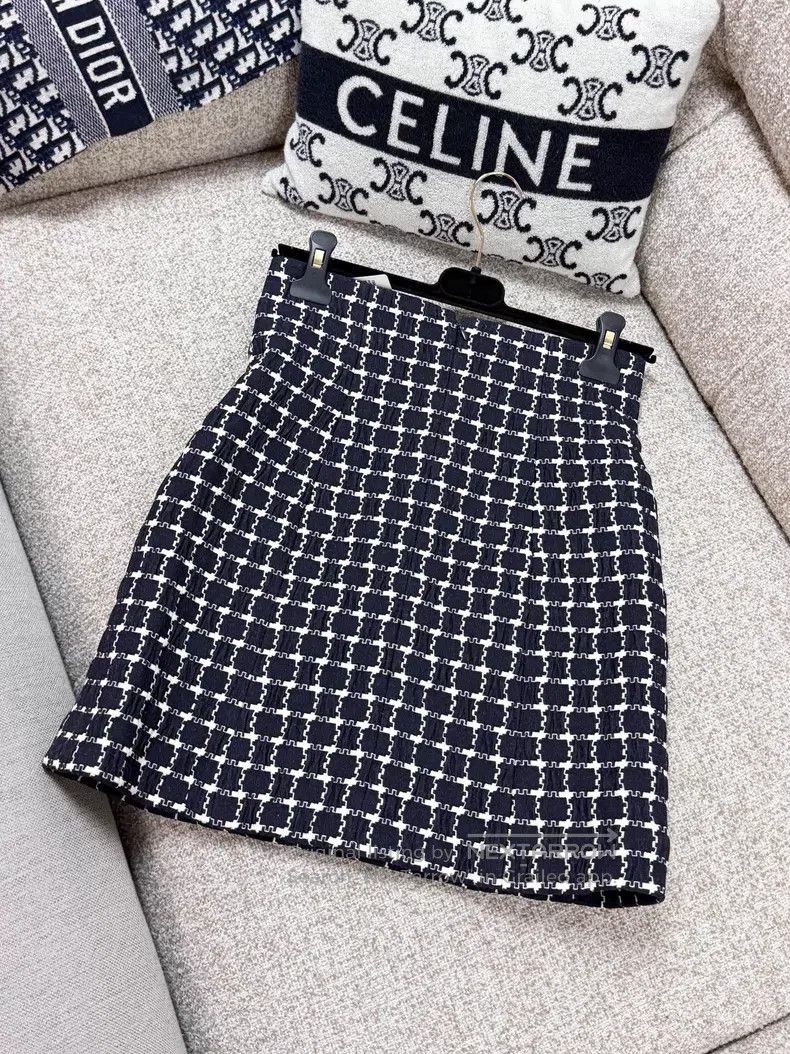 Chanel Chanel Plaid skirt Size 24" / US 00 / IT 34 - 3 Thumbnail