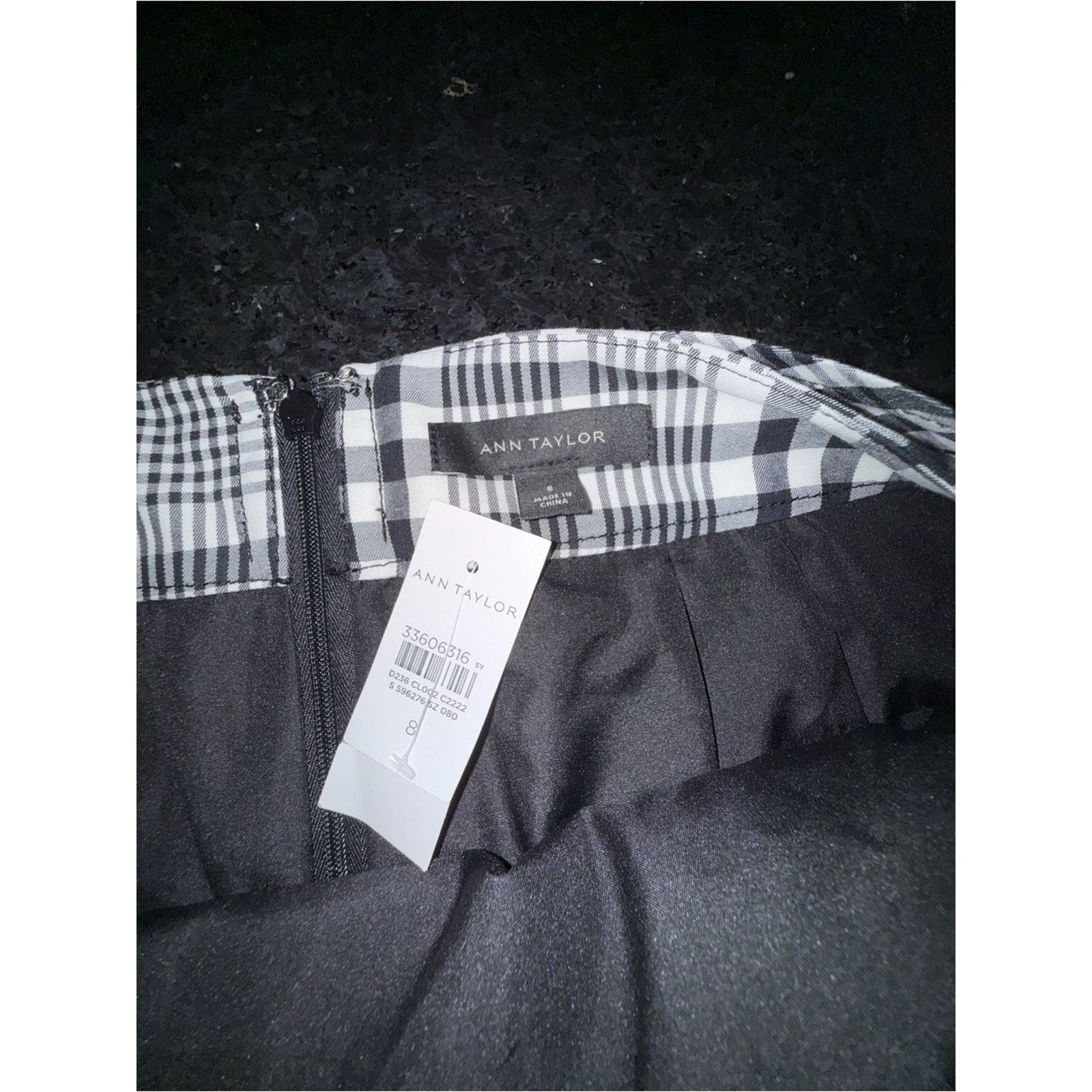 Ann Taylor Ann Taylor Black White Wrap Plaid Pencil Skirt 8 FULLY LINED Size 30" / US 8 / IT 44 - 8 Thumbnail