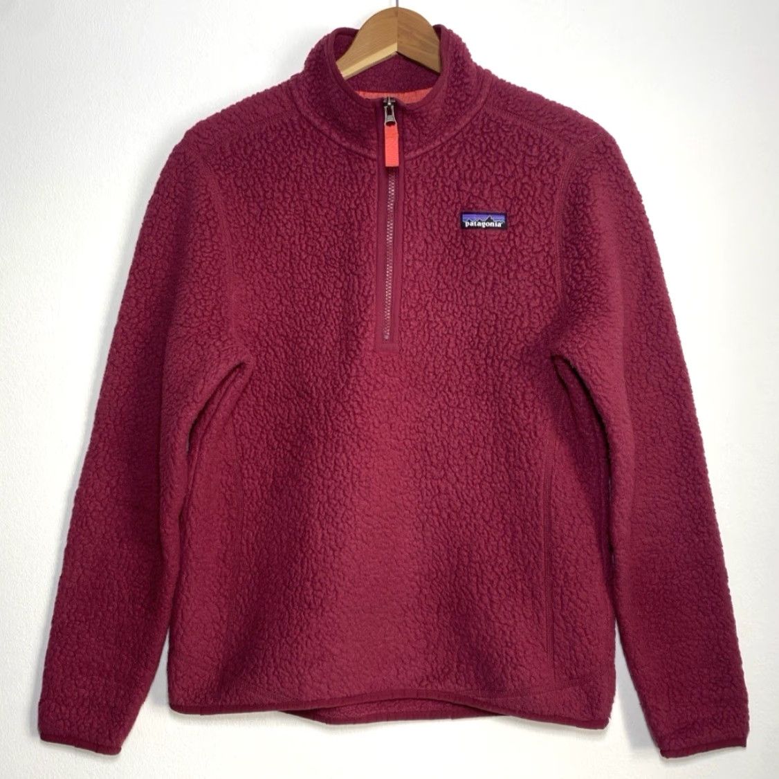 Patagonia Patagonia Women's Retro Pile 1/4 Zip Pullover Arrow Red M Sweatshirt Long Sleeve Faced Logo Zip Mock Neck City Retro Style 22815 Size M / US 6-8 / IT 42-44 - 3 Thumbnail