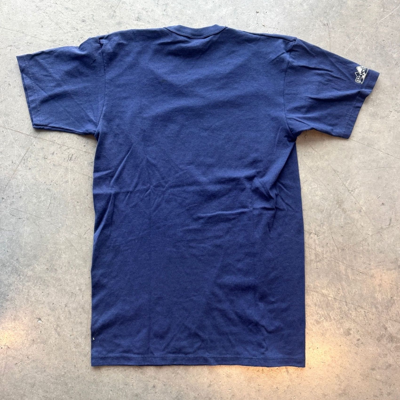 Vintage VINTAGE Majestic Anaheim Angels MLB Baseball Navy Shirt Retro Graphic Tee M Men Blues Boys? Size US M / EU 48-50 / 2 - 2 Thumbnail