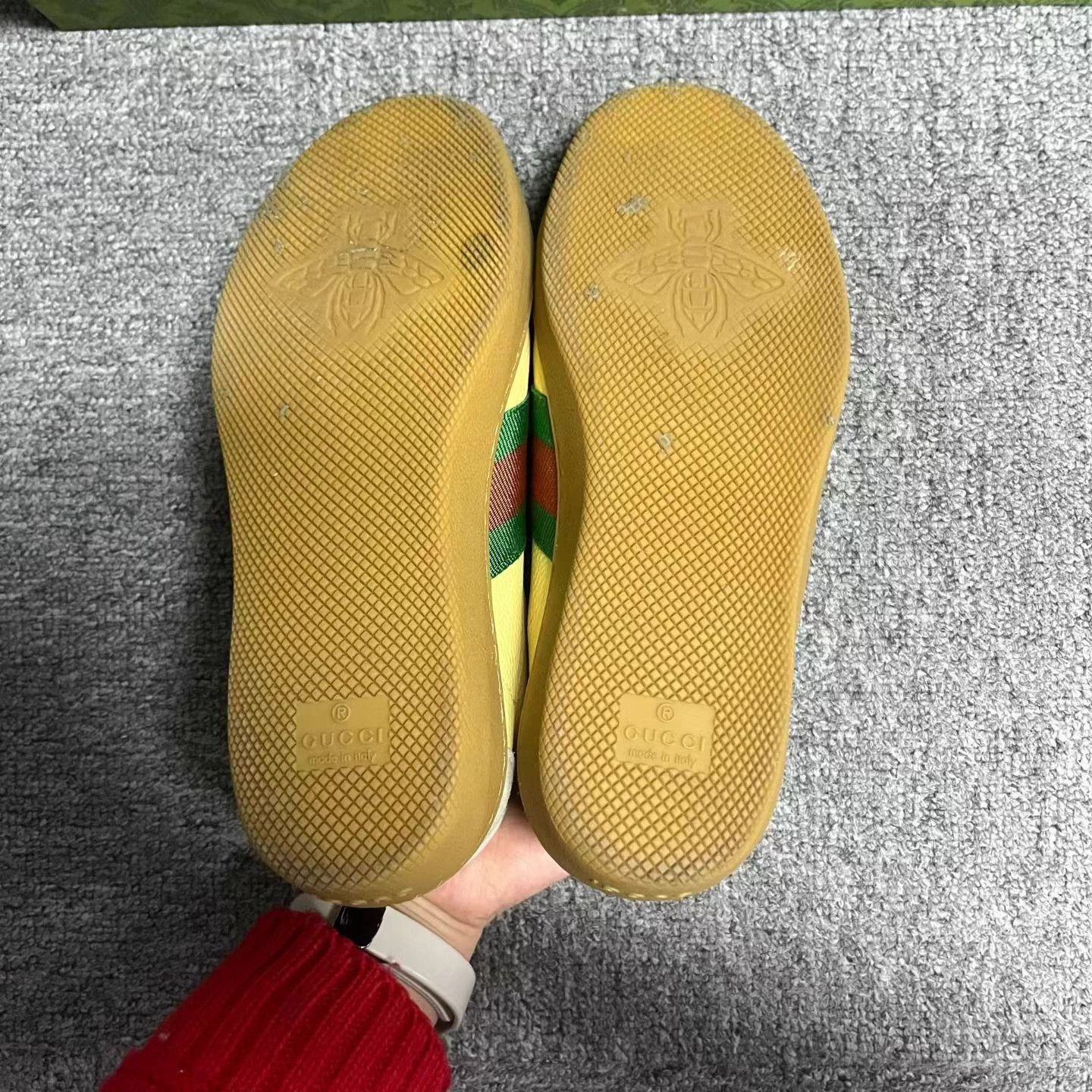 Gucci Gucci Bee Tennis Shoes - New Condition - Size 35.5 Size US 4.5 / IT 34.5 - 6 Thumbnail