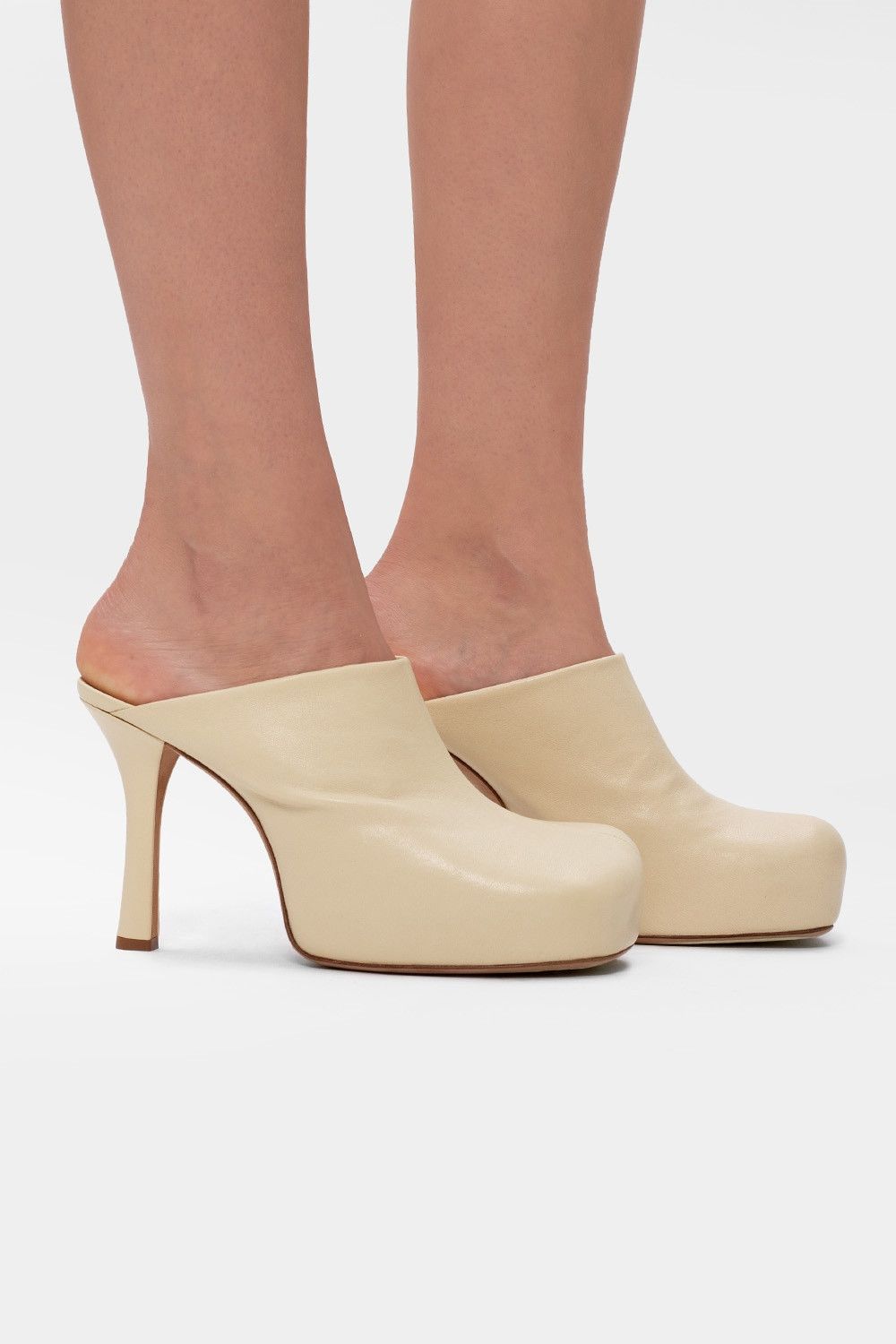 Bottega Veneta Bottega Veneta The Bold Ladies White Mules Size US 9 / IT 39 - 4 Thumbnail