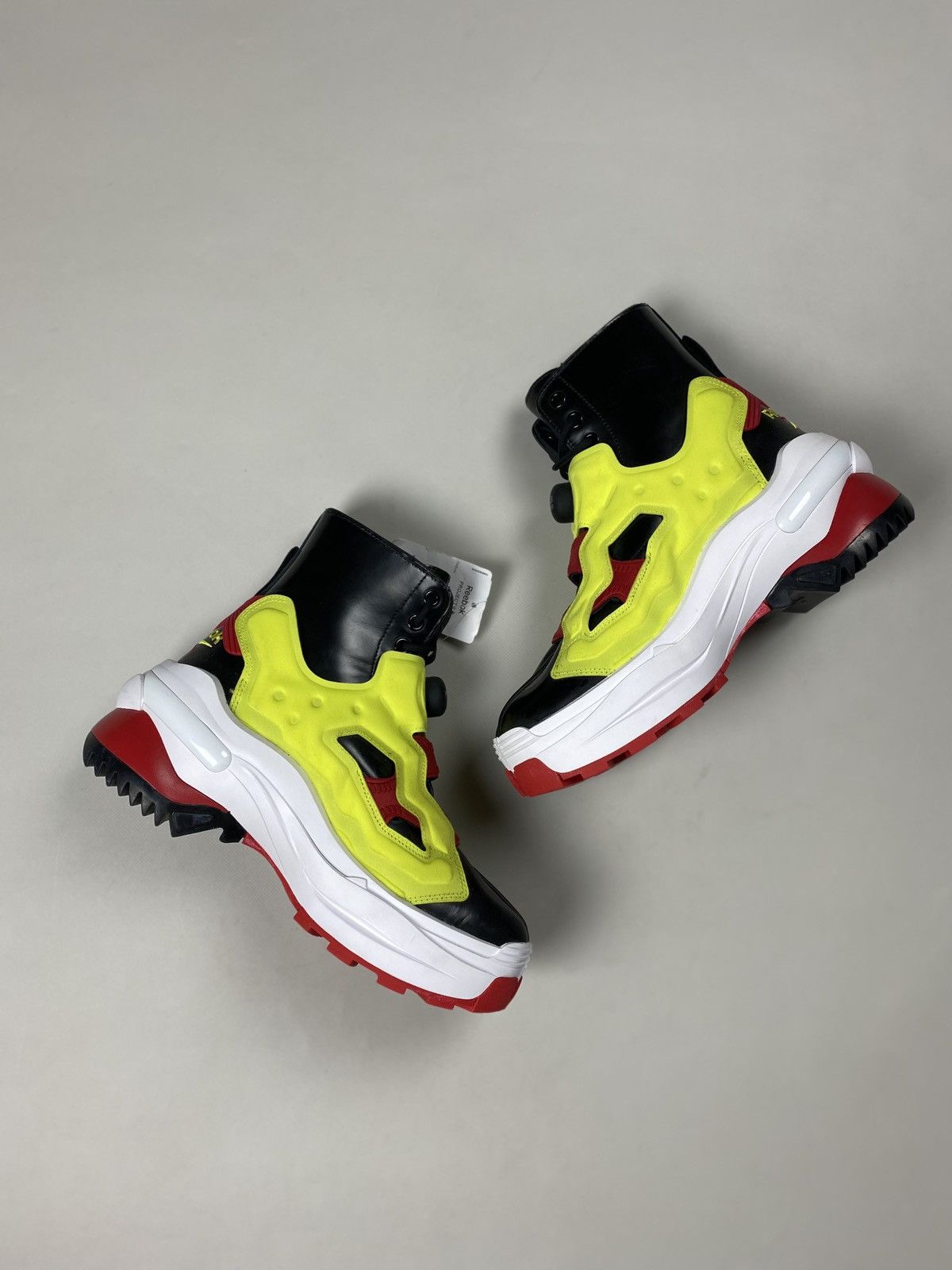 Maison Margiela × Reebok Maison Margiela Insta Pump Fury Tabi Project 0 B Sneakers Size US 7.5 / EU 40-41 - 4 Thumbnail